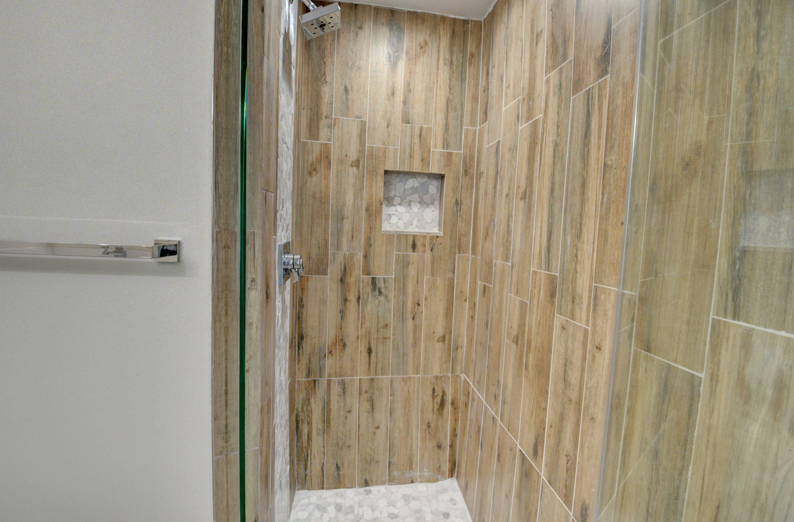 Colonnade - Residential Lease