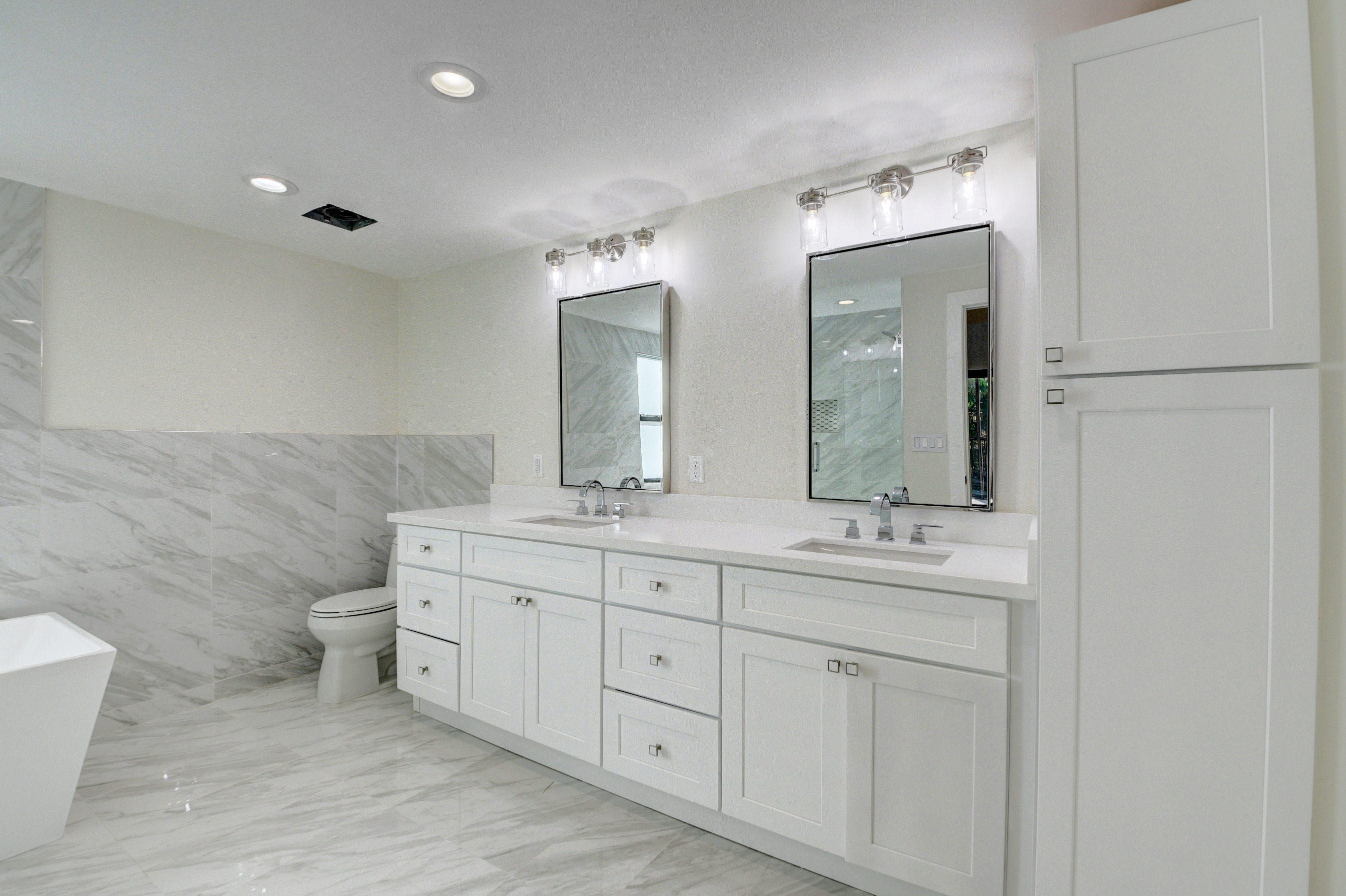 Colonnade - Residential Lease