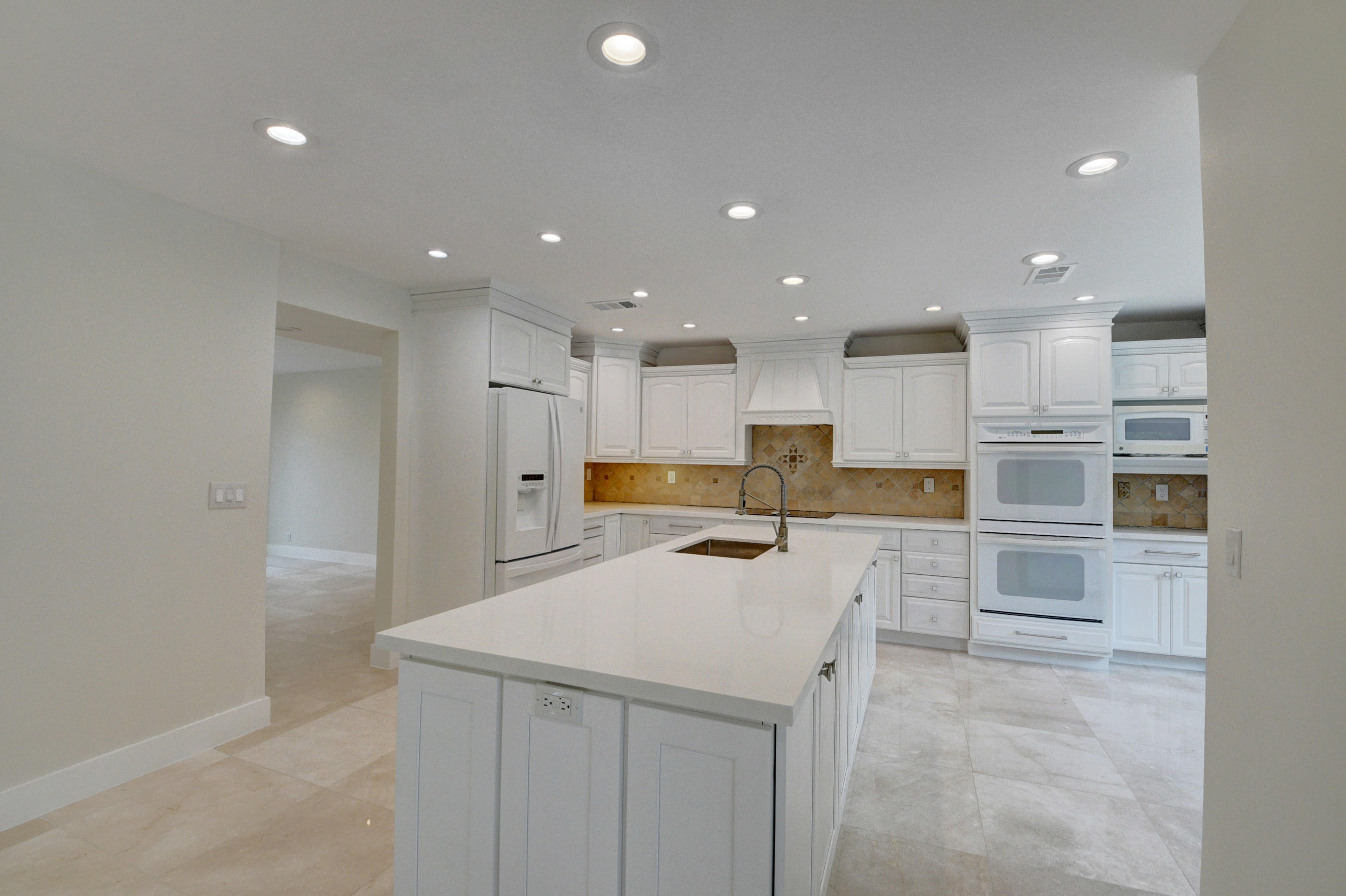 Colonnade - Residential Lease