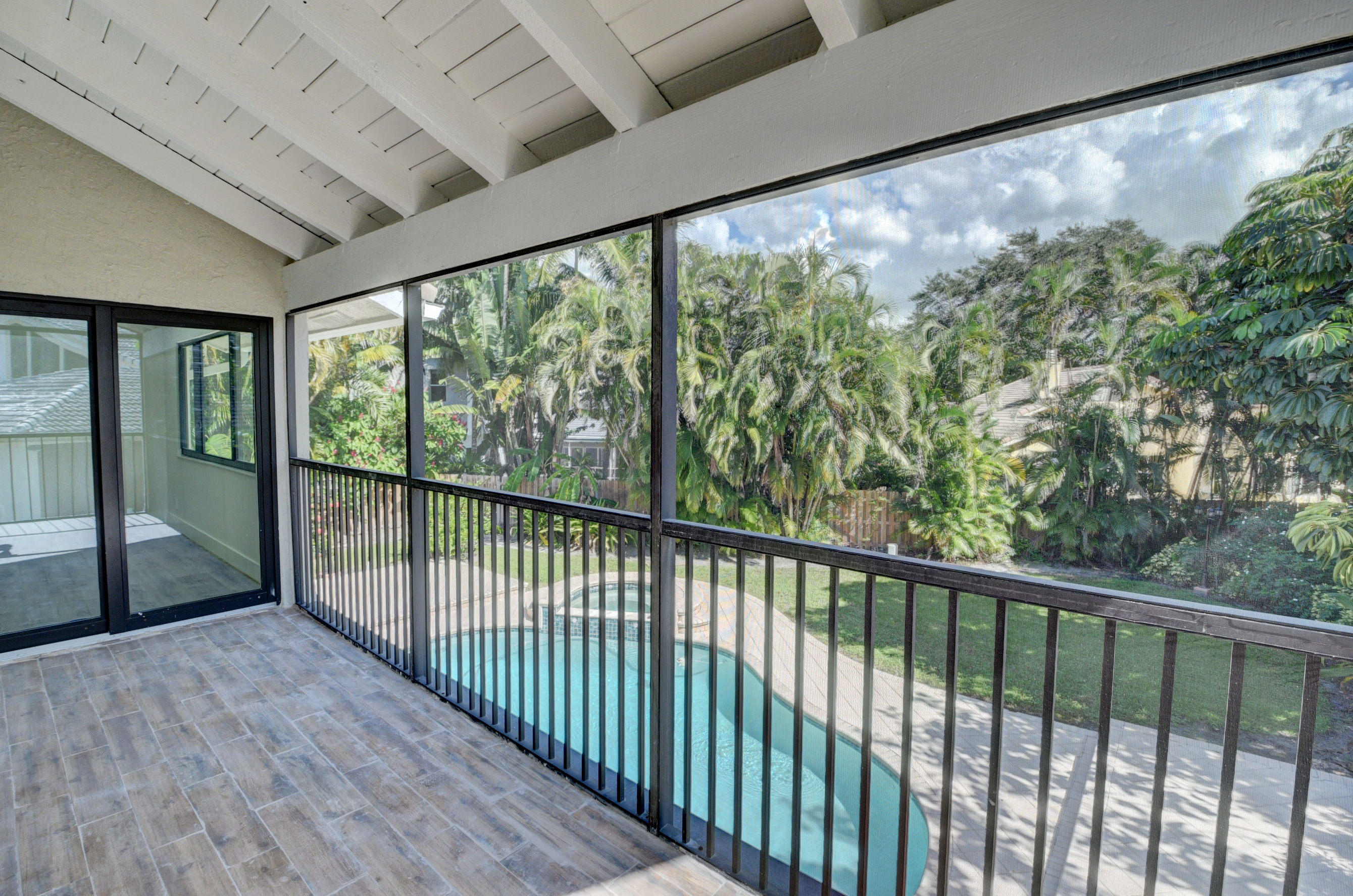 Colonnade - Residential Lease