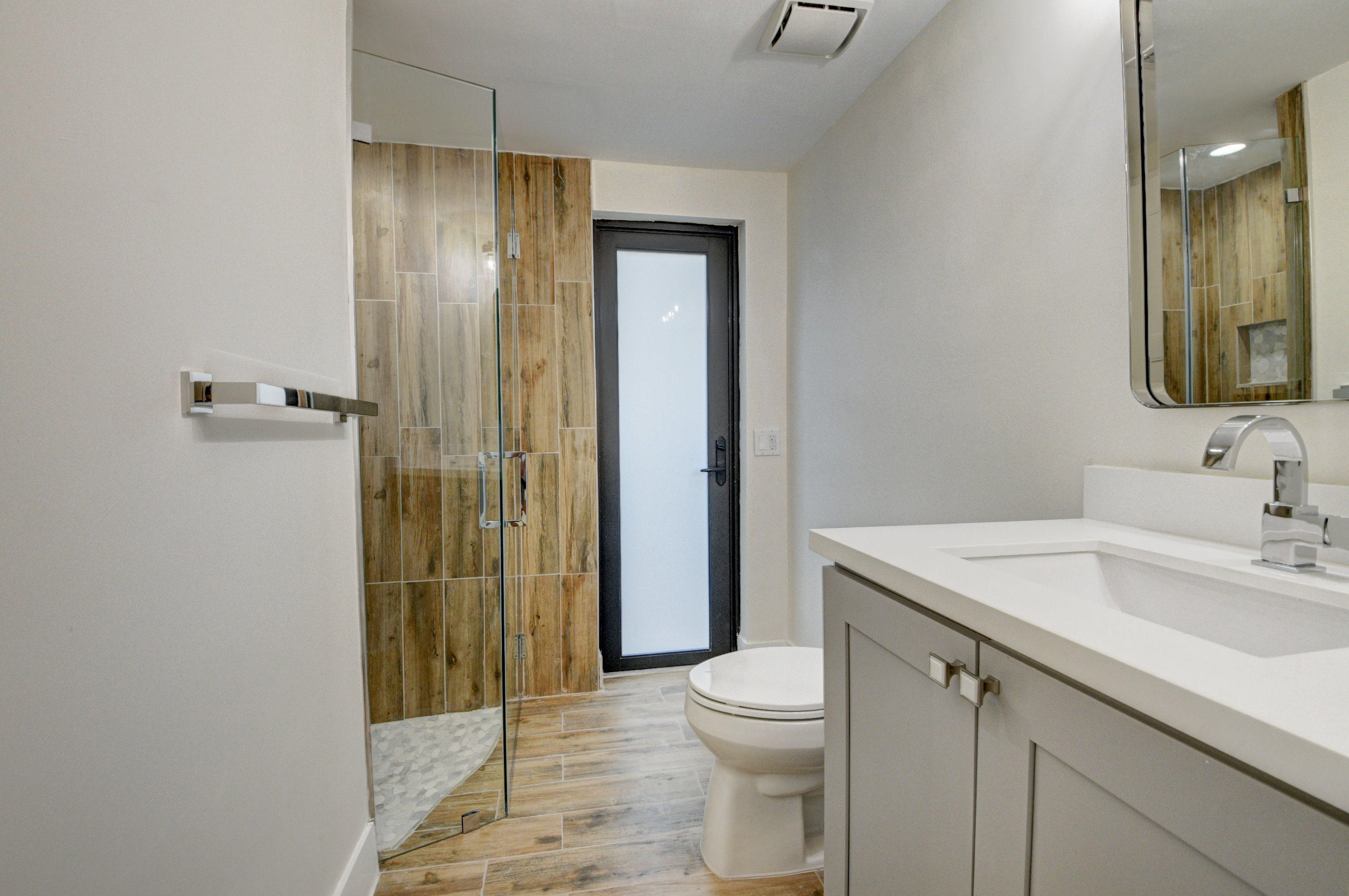 Colonnade - Residential Lease