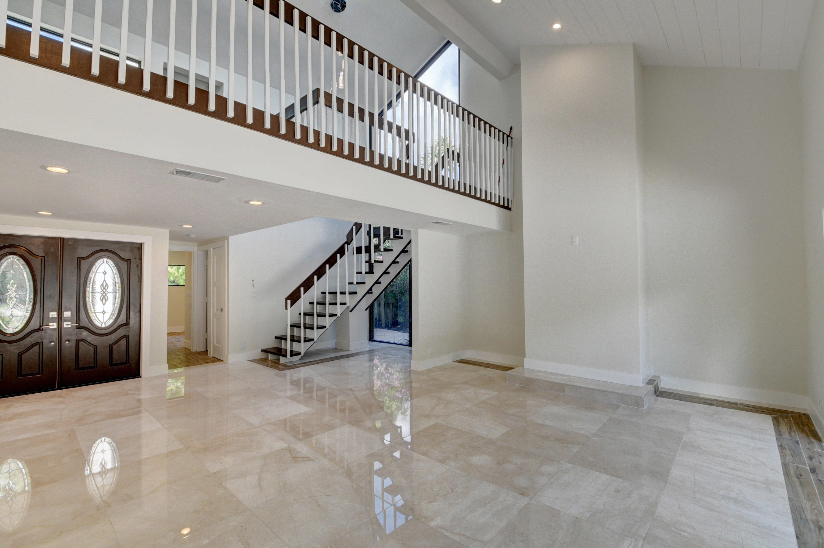 Colonnade - Residential Lease