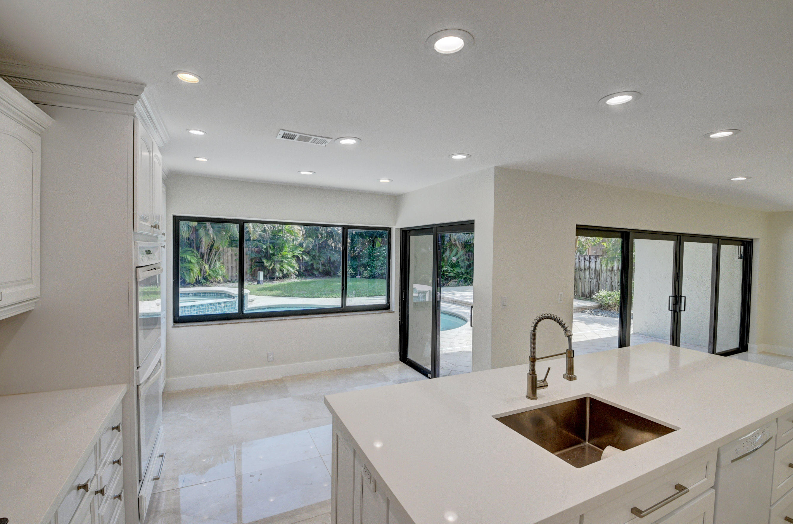 Colonnade - Residential Lease