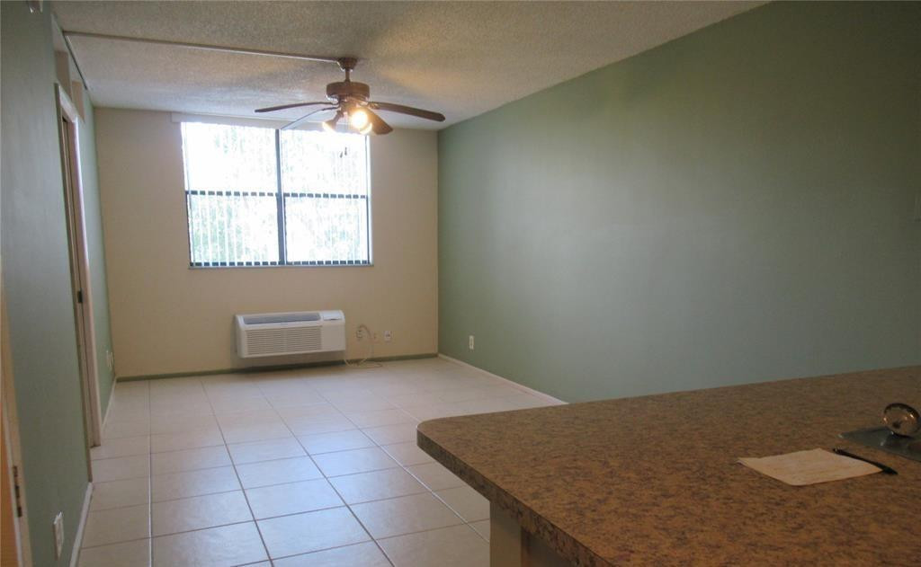 Coral Spgs Tower Club - Residential Lease