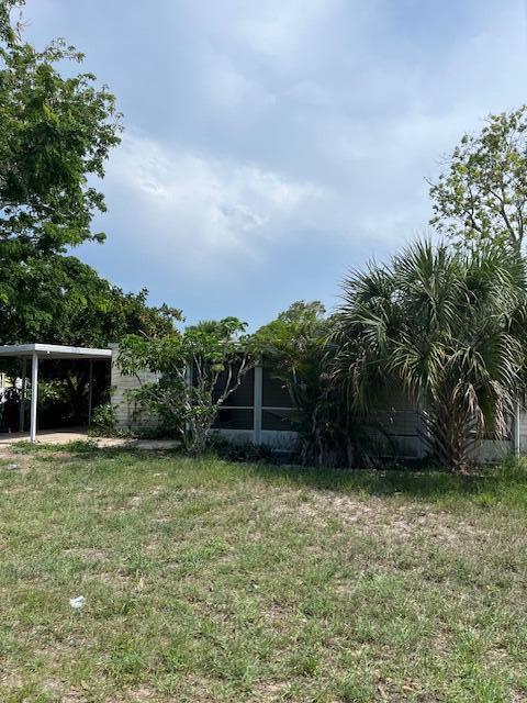Check out this property with no HOA fees. Located in Rio and zoned for manufactured homes. There is a mobile home currently on the property that can be replaced with a newer mobile home. Electric and water are available.