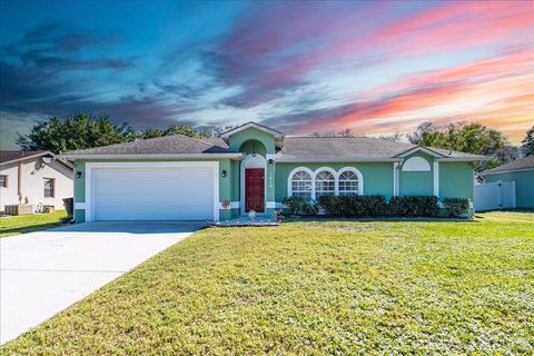 A home in Port St Lucie