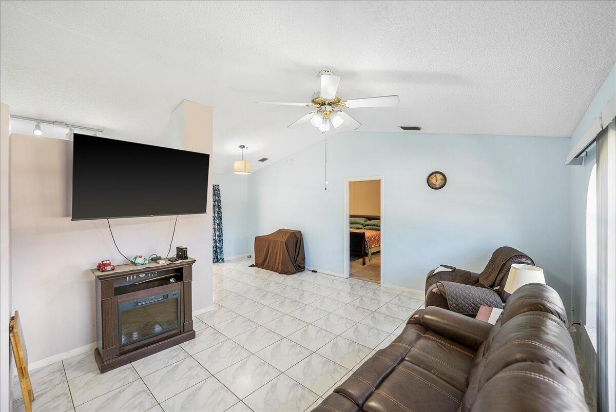 PORT ST LUCIE - Residential