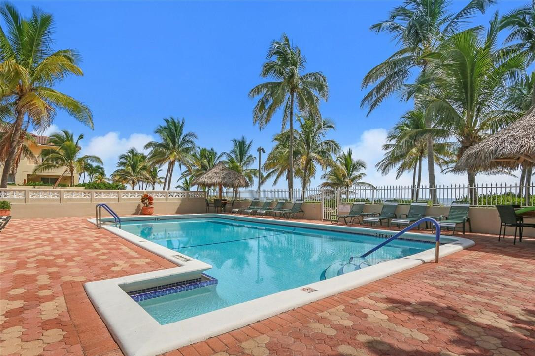 Christopher House - Residential