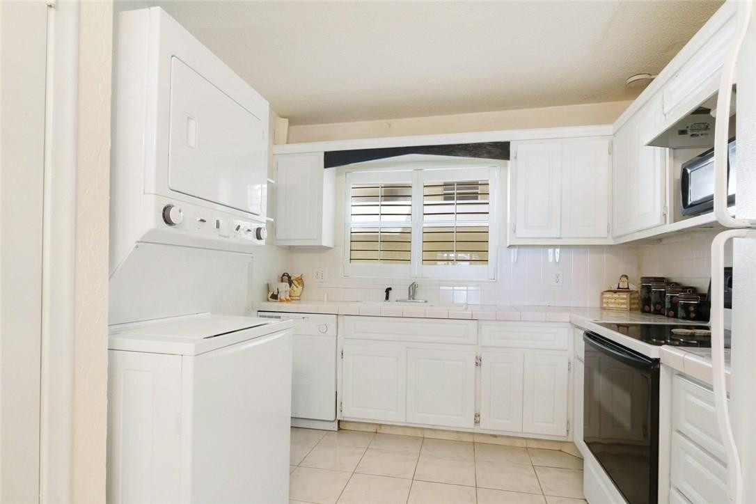 Christopher House - Residential