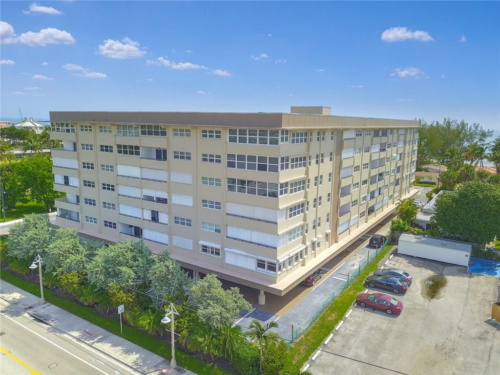 Christopher House - Residential