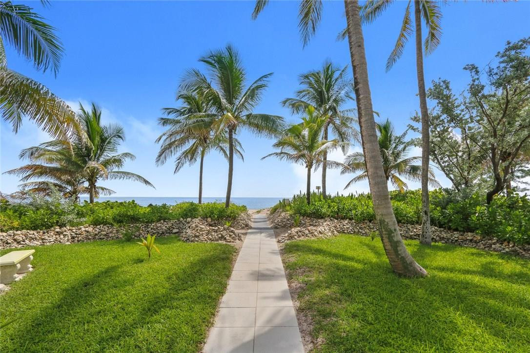 Christopher House - Residential