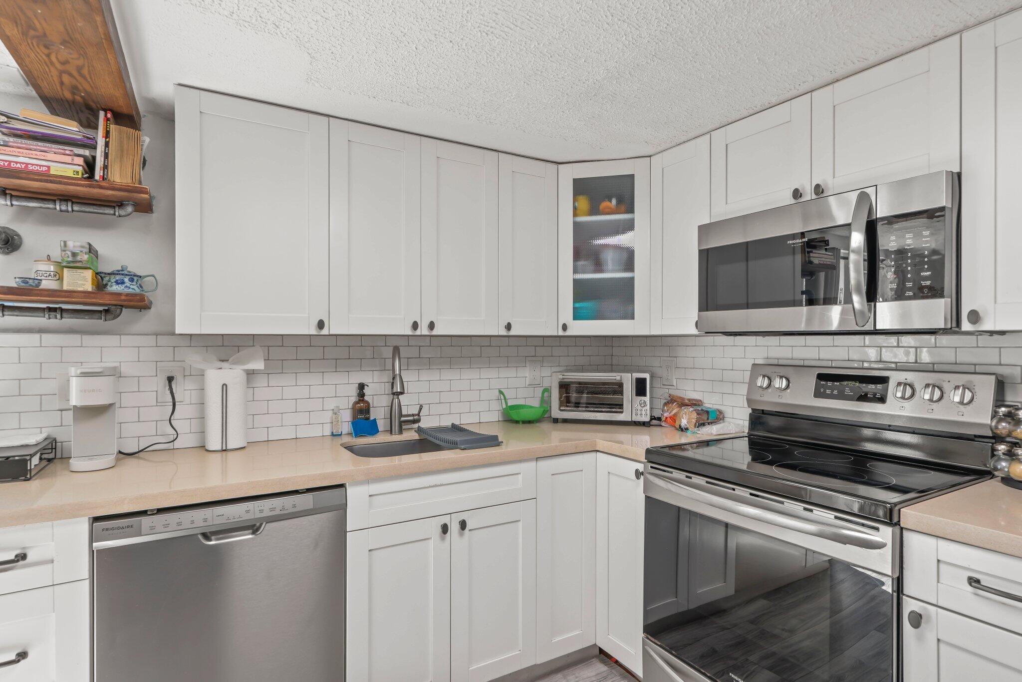 LAKE WORTH TOWN OF ADD 1 - Residential Income