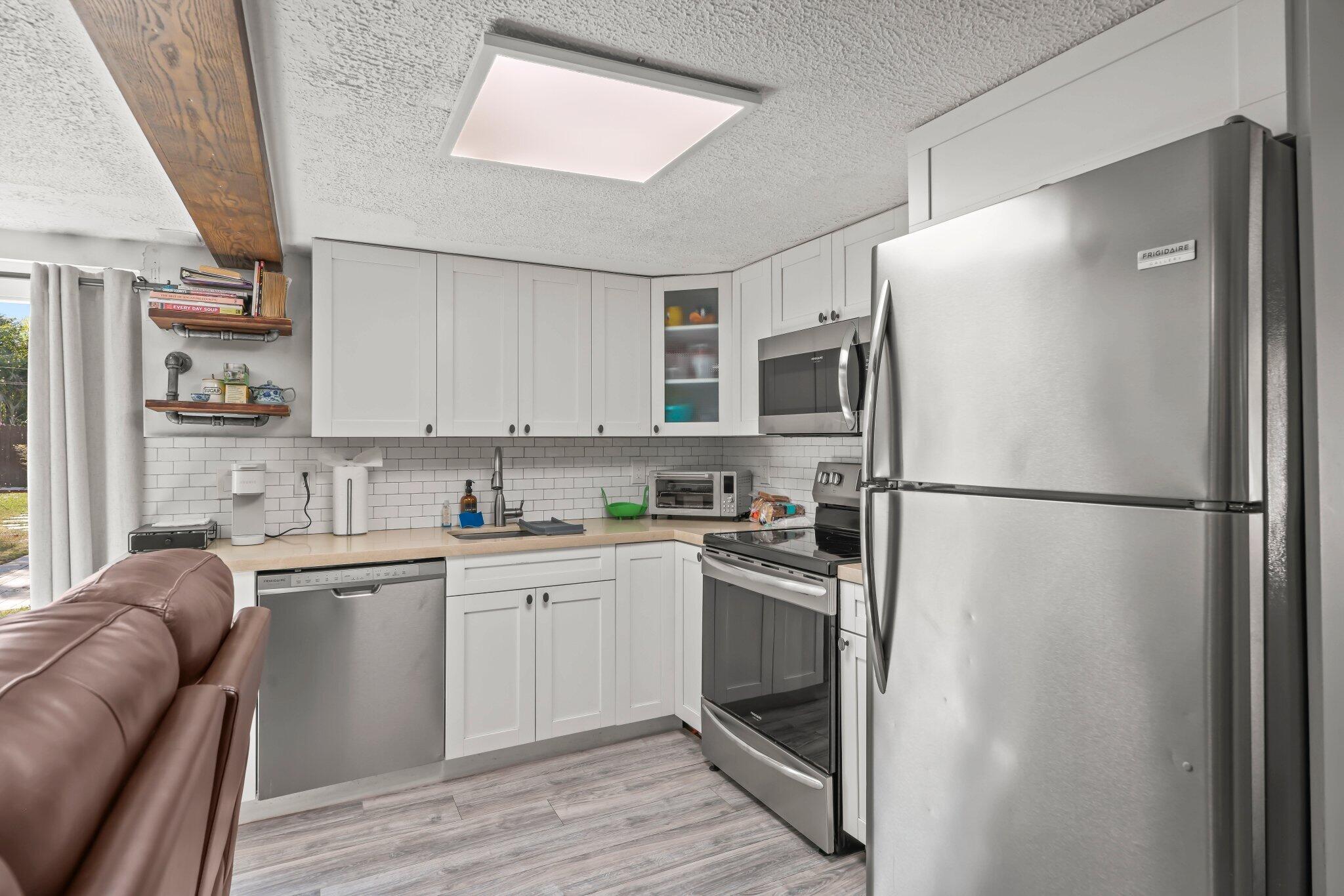 LAKE WORTH TOWN OF ADD 1 - Residential Income