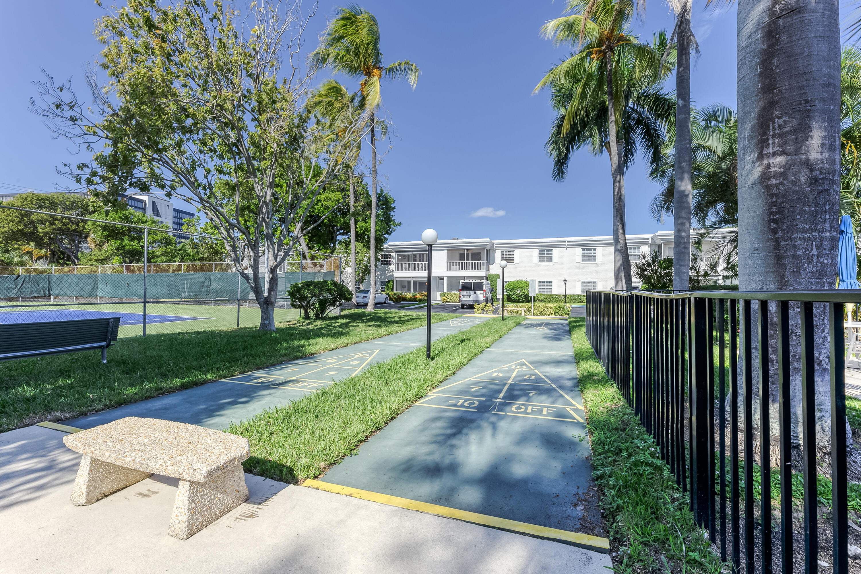 BAY COLONY CLUB CONDO - Residential