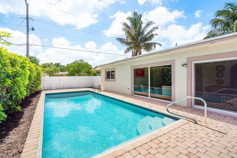 Single Family Residence in Pompano Beach FL 2500 20th Street St 33.jpg