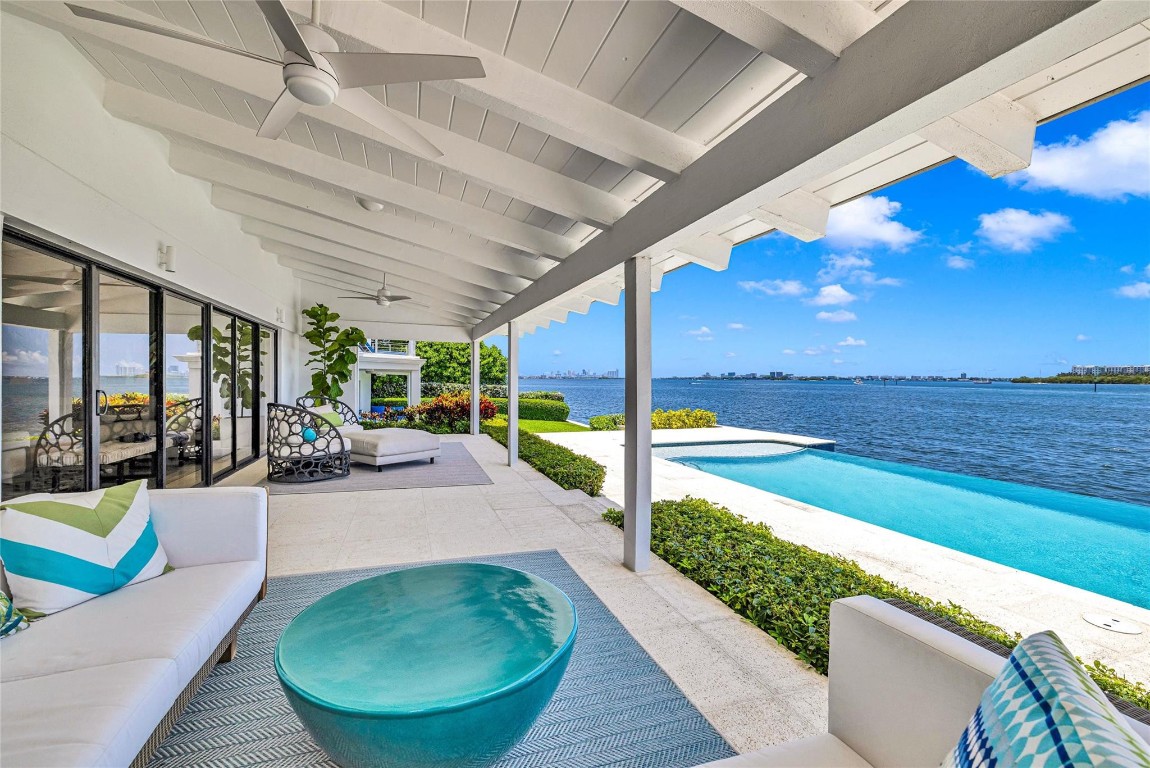 Bay Crest SE Point Lot - Residential