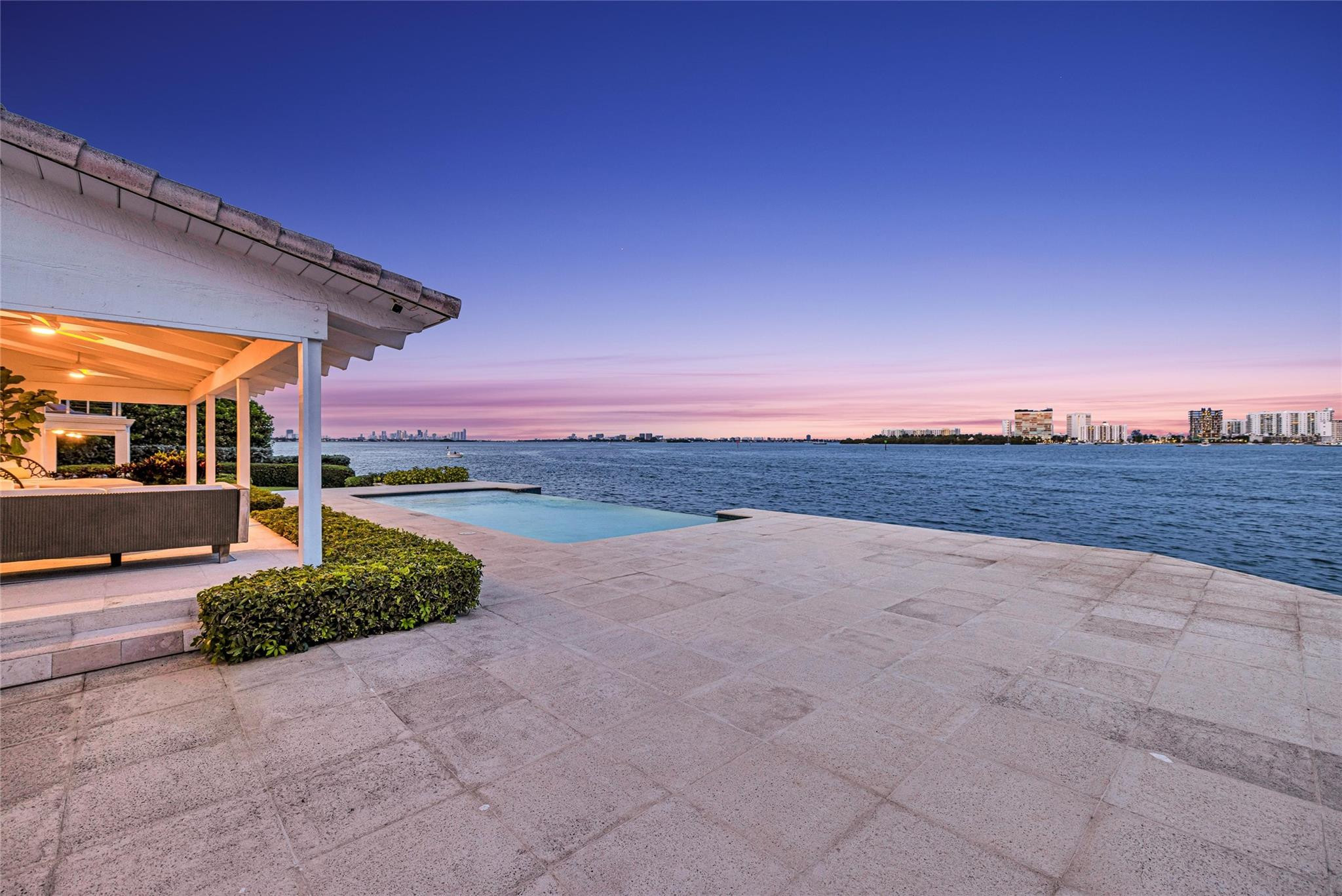 Bay Crest SE Point Lot - Residential