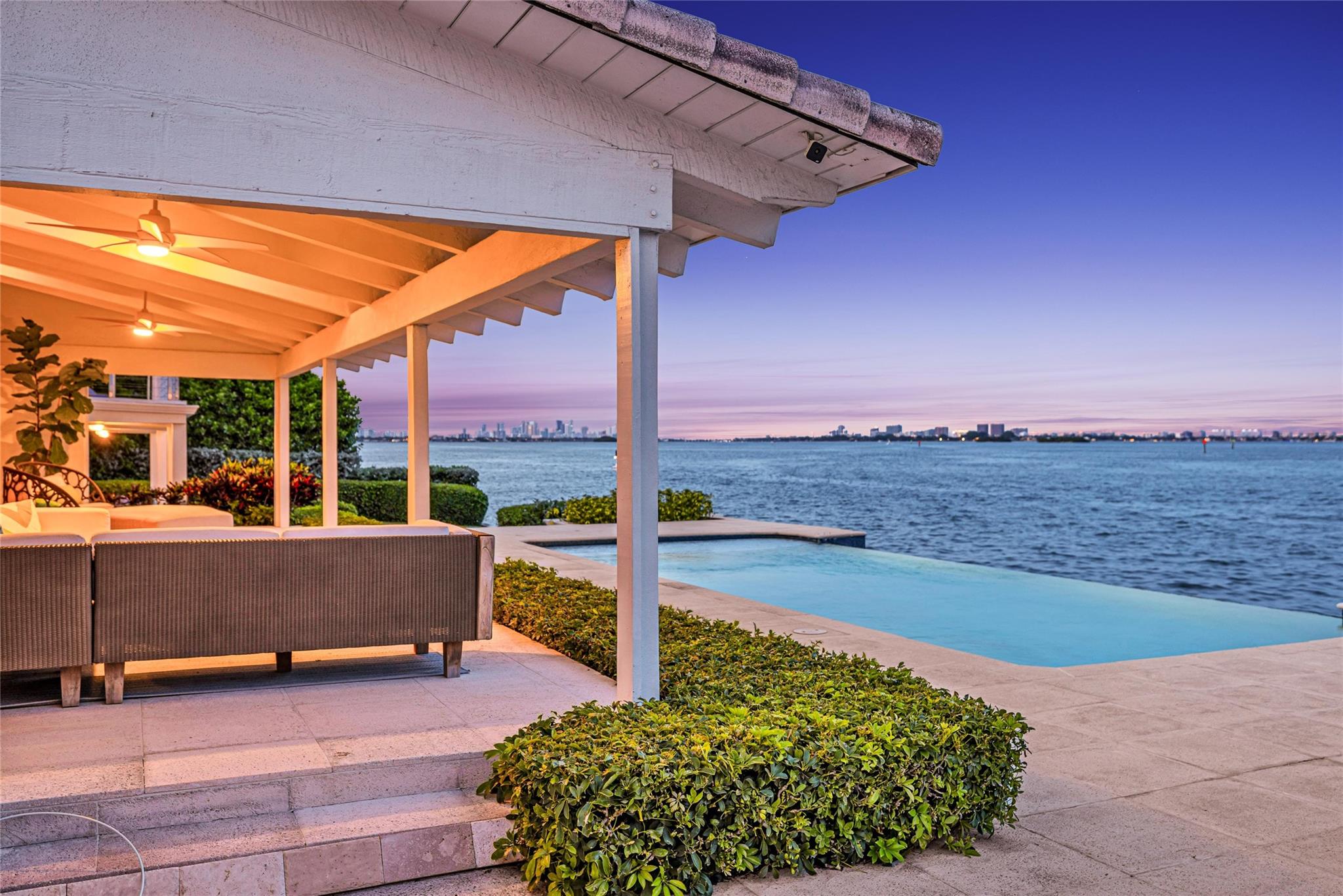 Bay Crest SE Point Lot - Residential