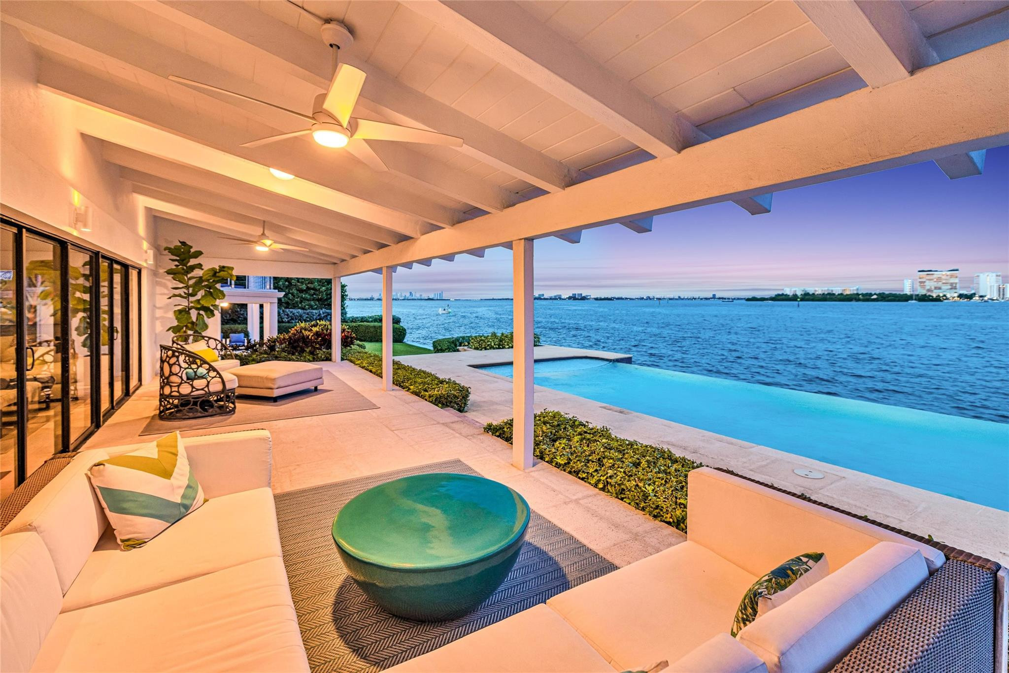 Bay Crest SE Point Lot - Residential