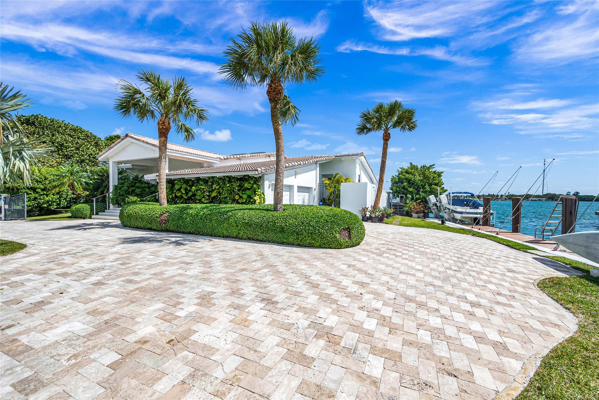 Bay Crest SE Point Lot - Residential