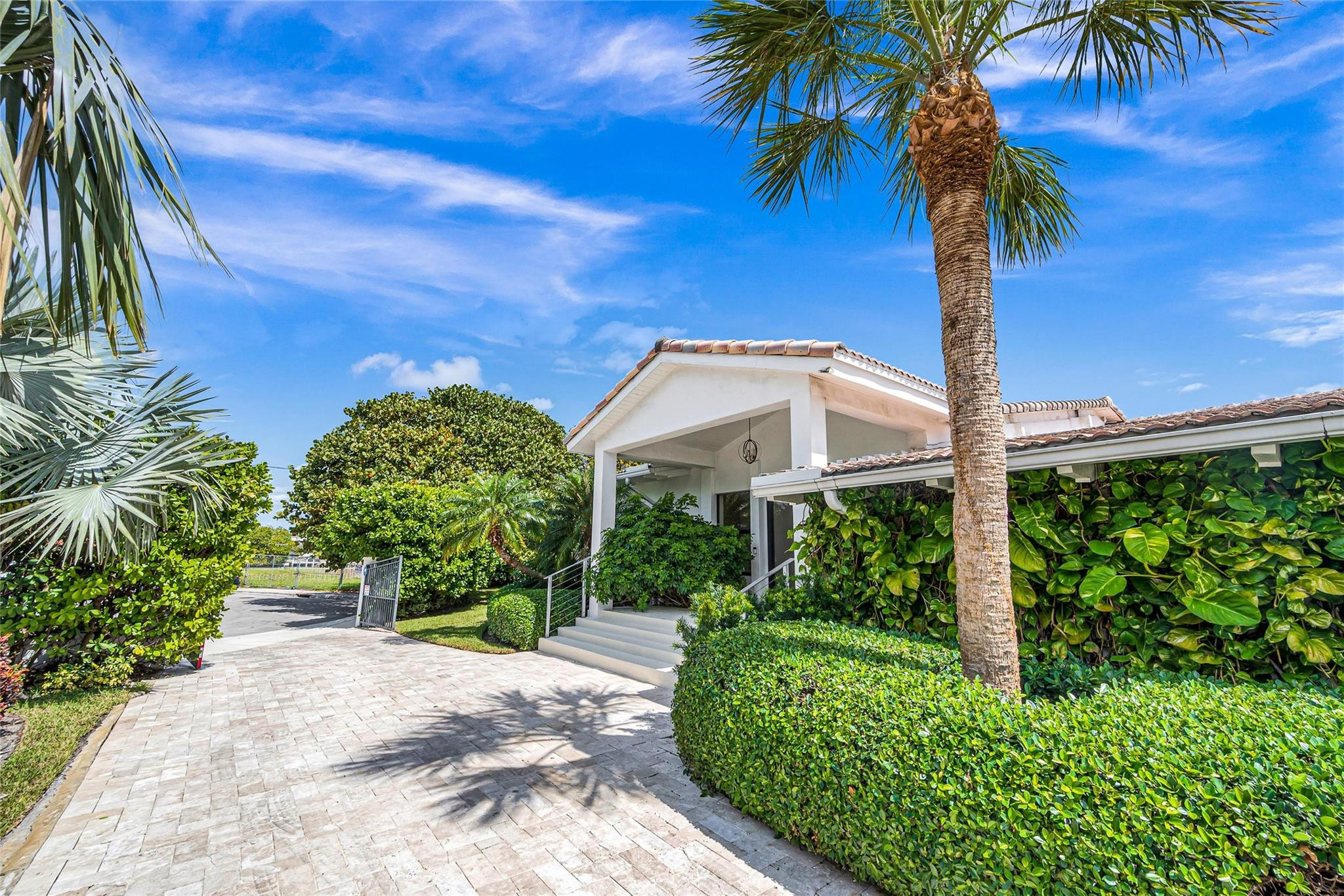 Bay Crest SE Point Lot - Residential