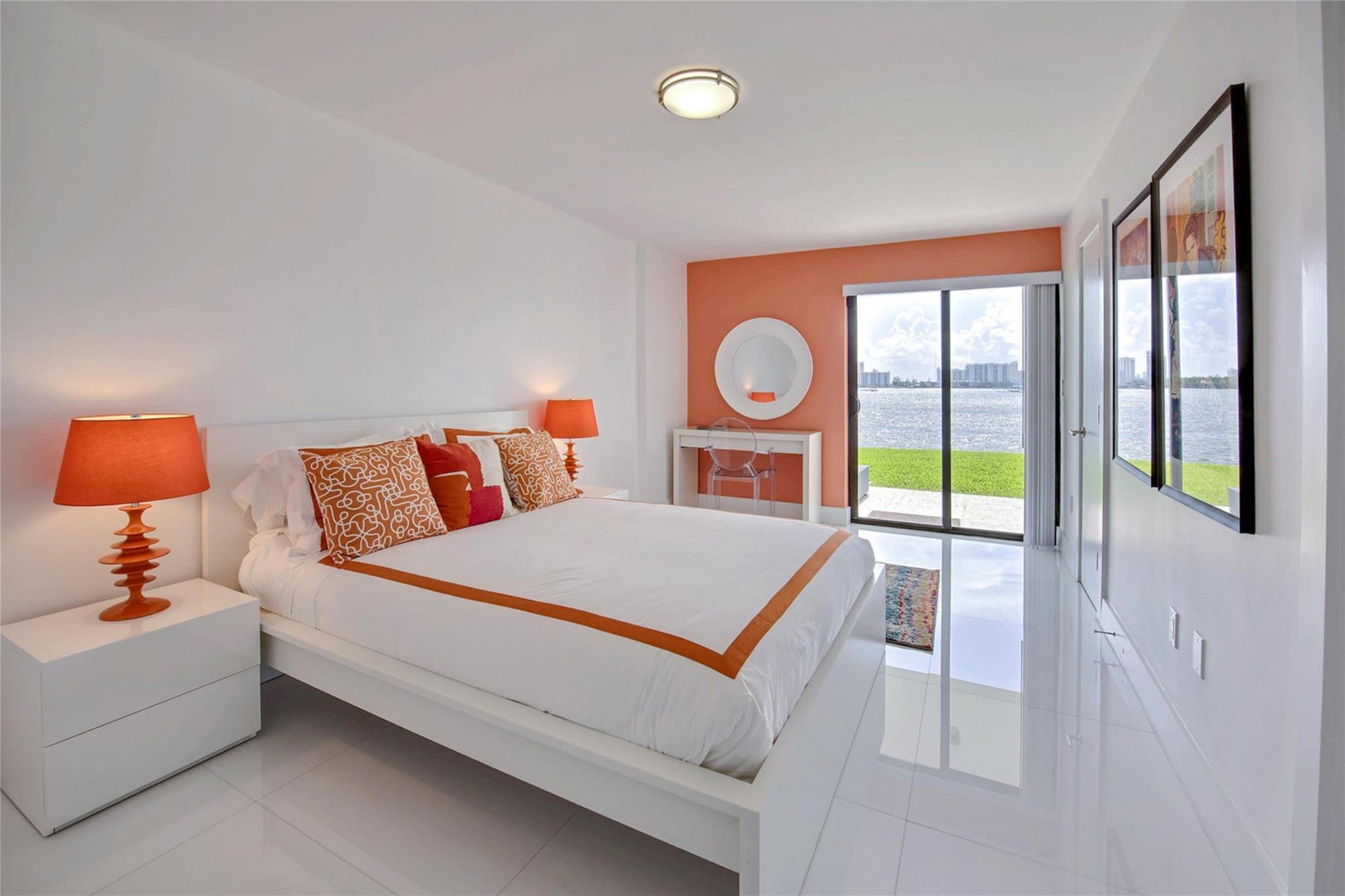 Bay Crest SE Point Lot - Residential