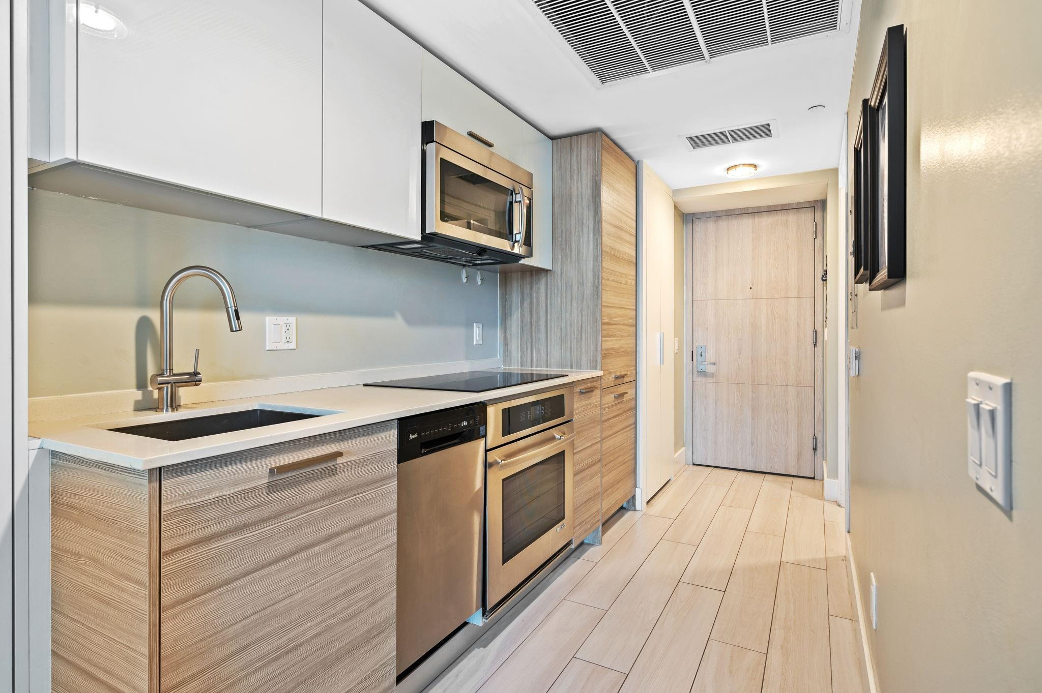 1300 Brickell Bay Drive 2600