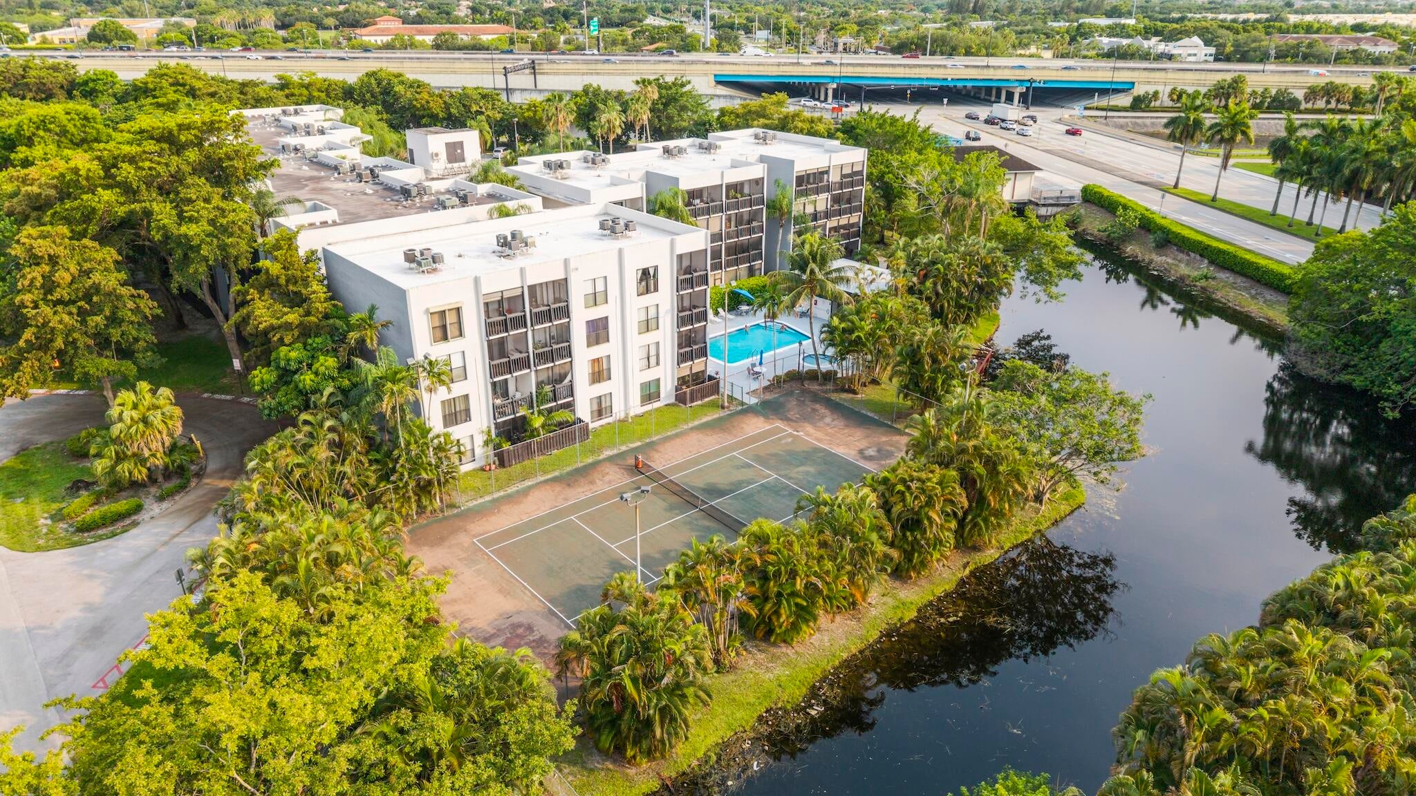 1021 Mockingbird Lane 211, Plantation FL 33324