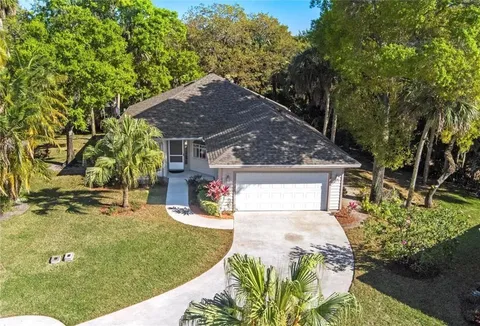 467 Hawthorne Lane, Vero Beach, FL MLS: R11069631