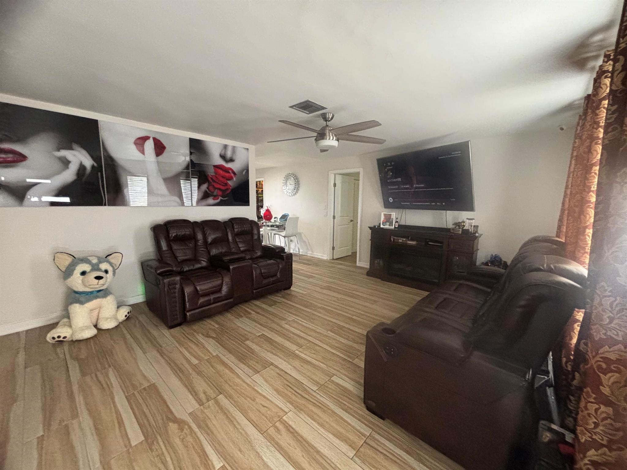 1543 Roy Drive