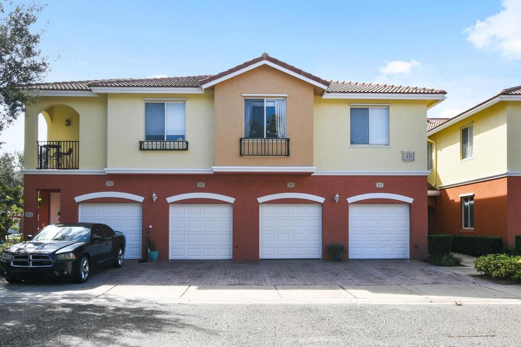 Photo of 40 SE Sedona Circle #101, Stuart, FL 34994 (MLS # R11050959)