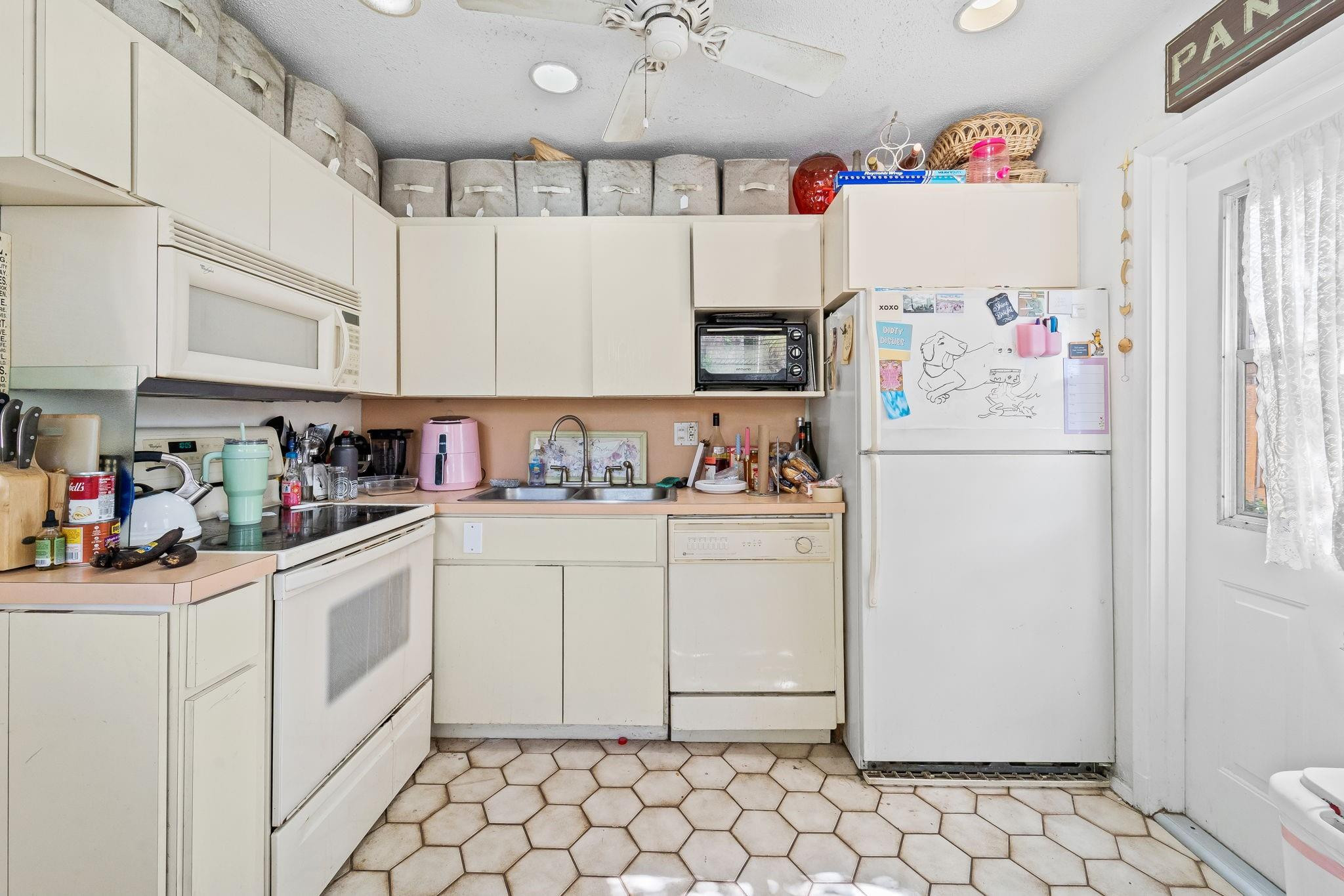 CORAL RIDGE ISLES - Residential Income