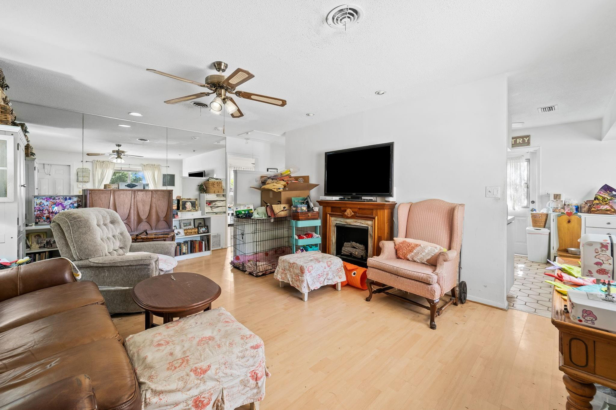 CORAL RIDGE ISLES - Residential Income