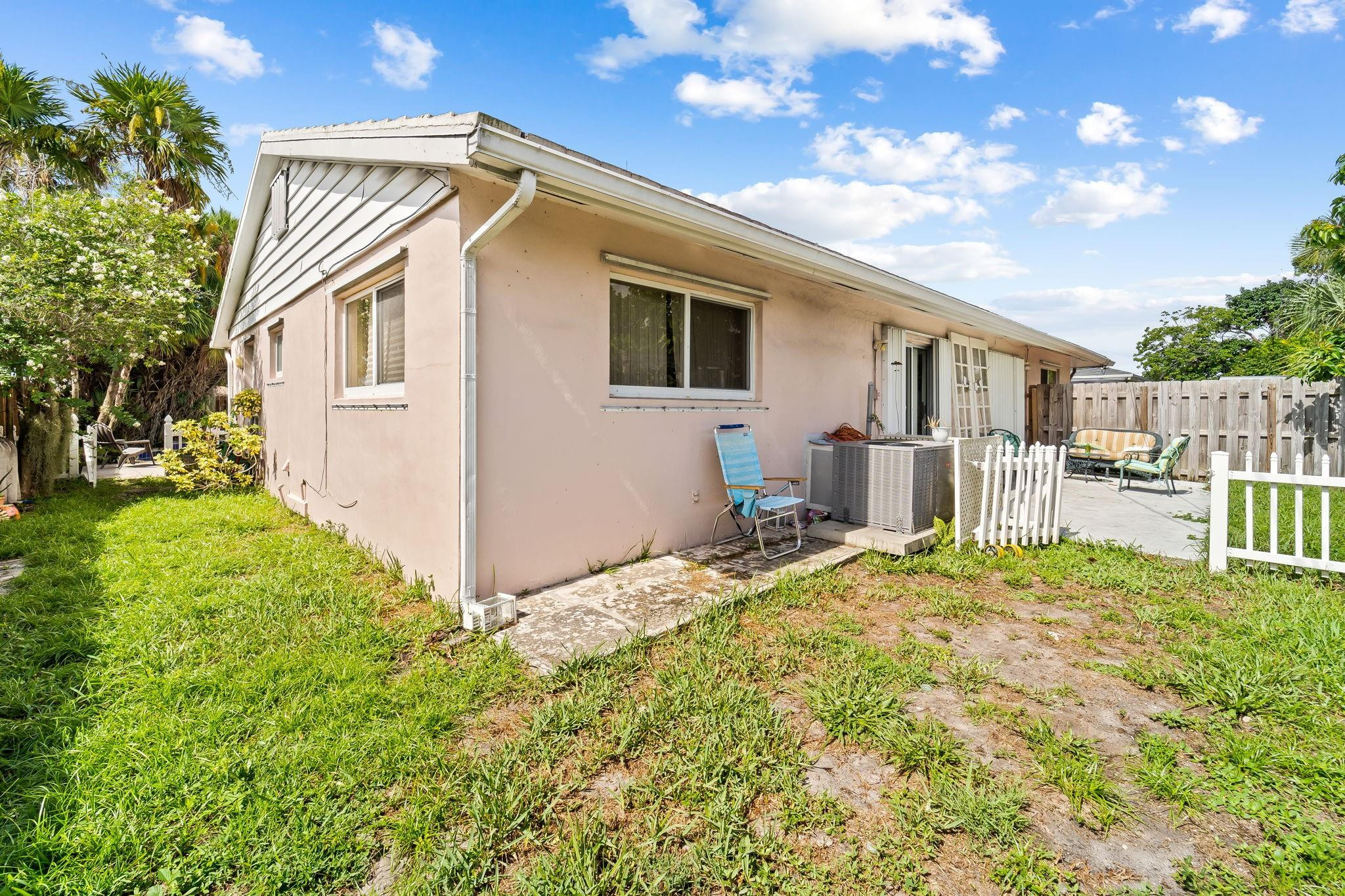 CORAL RIDGE ISLES - Residential Income