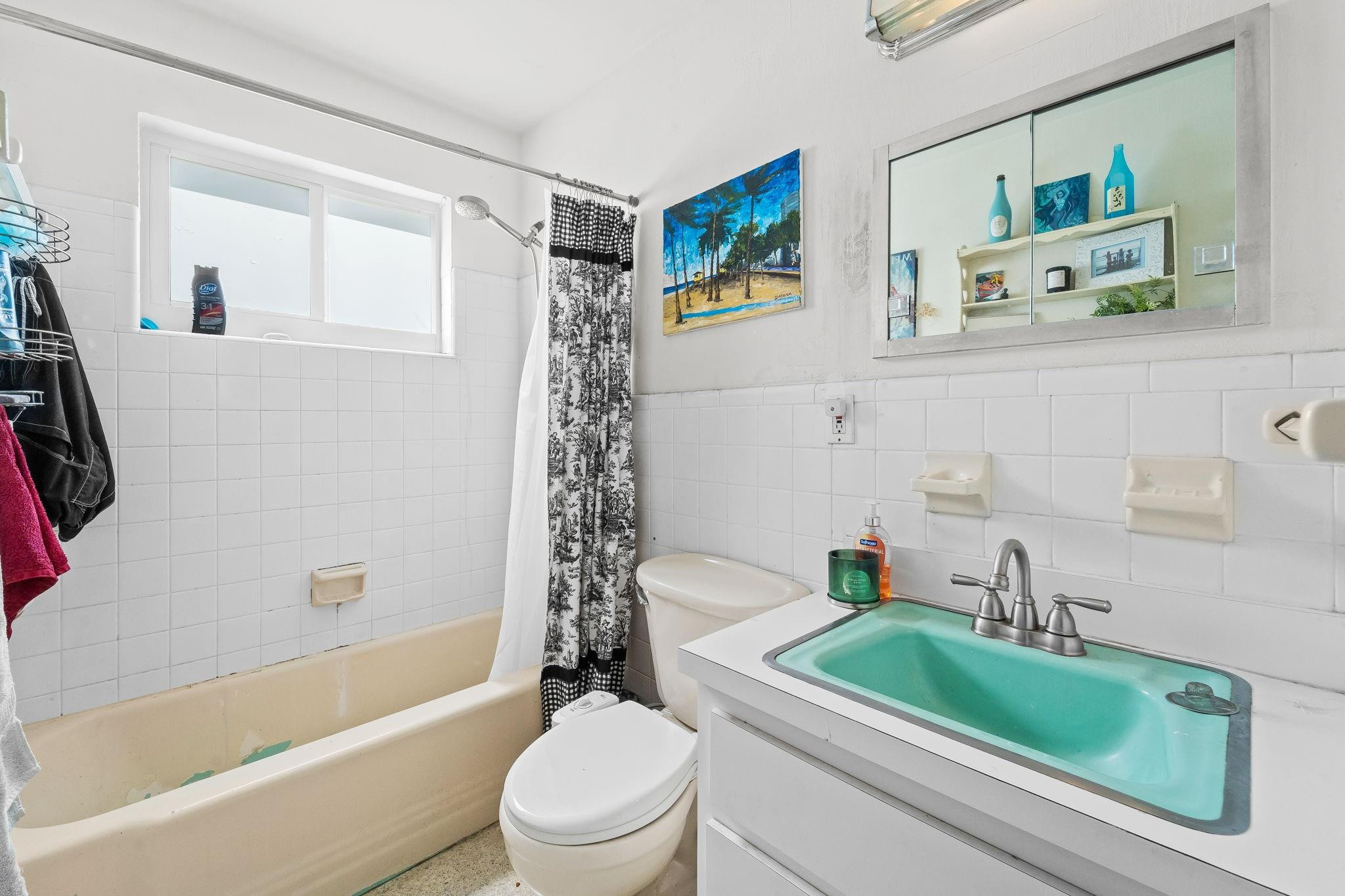 CORAL RIDGE ISLES - Residential Income