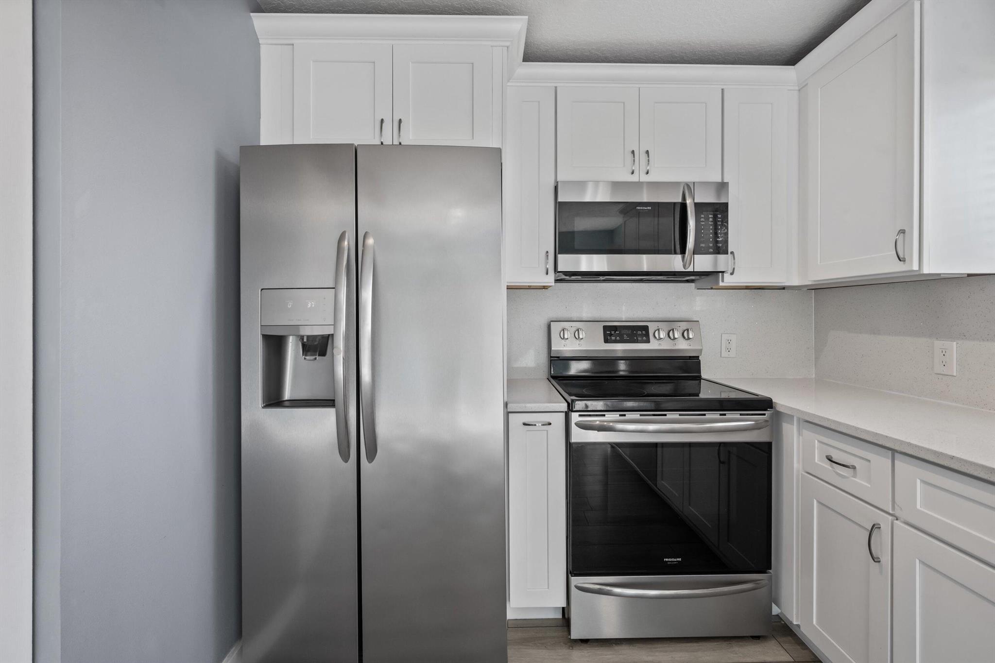 COVE AT BRIAR BAY CONDO - Residential