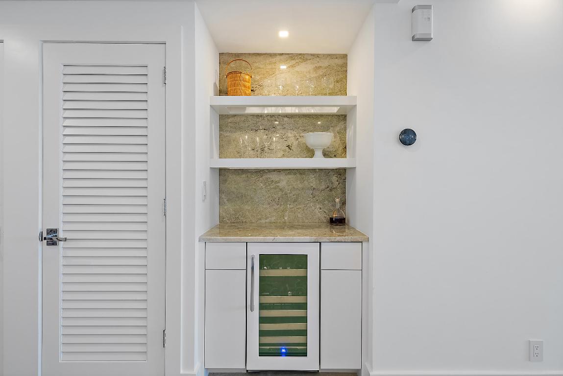 TWENTY SIX HUNDRED CONDO - Residential