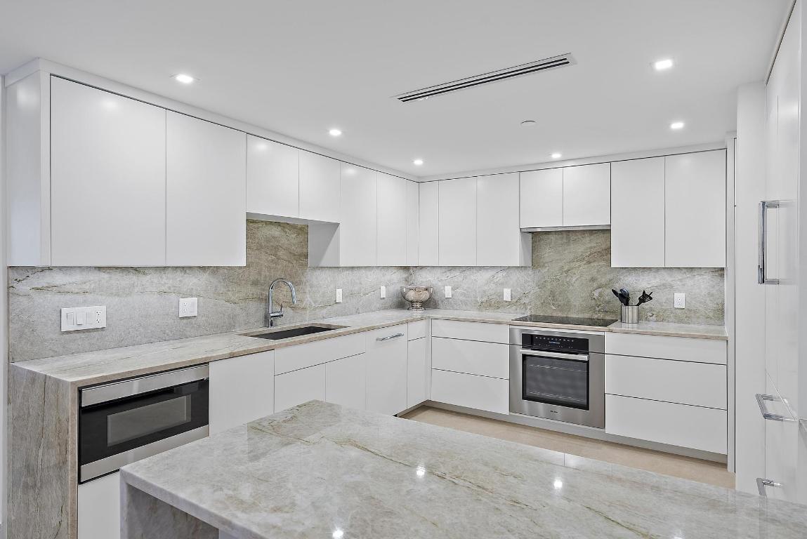 TWENTY SIX HUNDRED CONDO - Residential