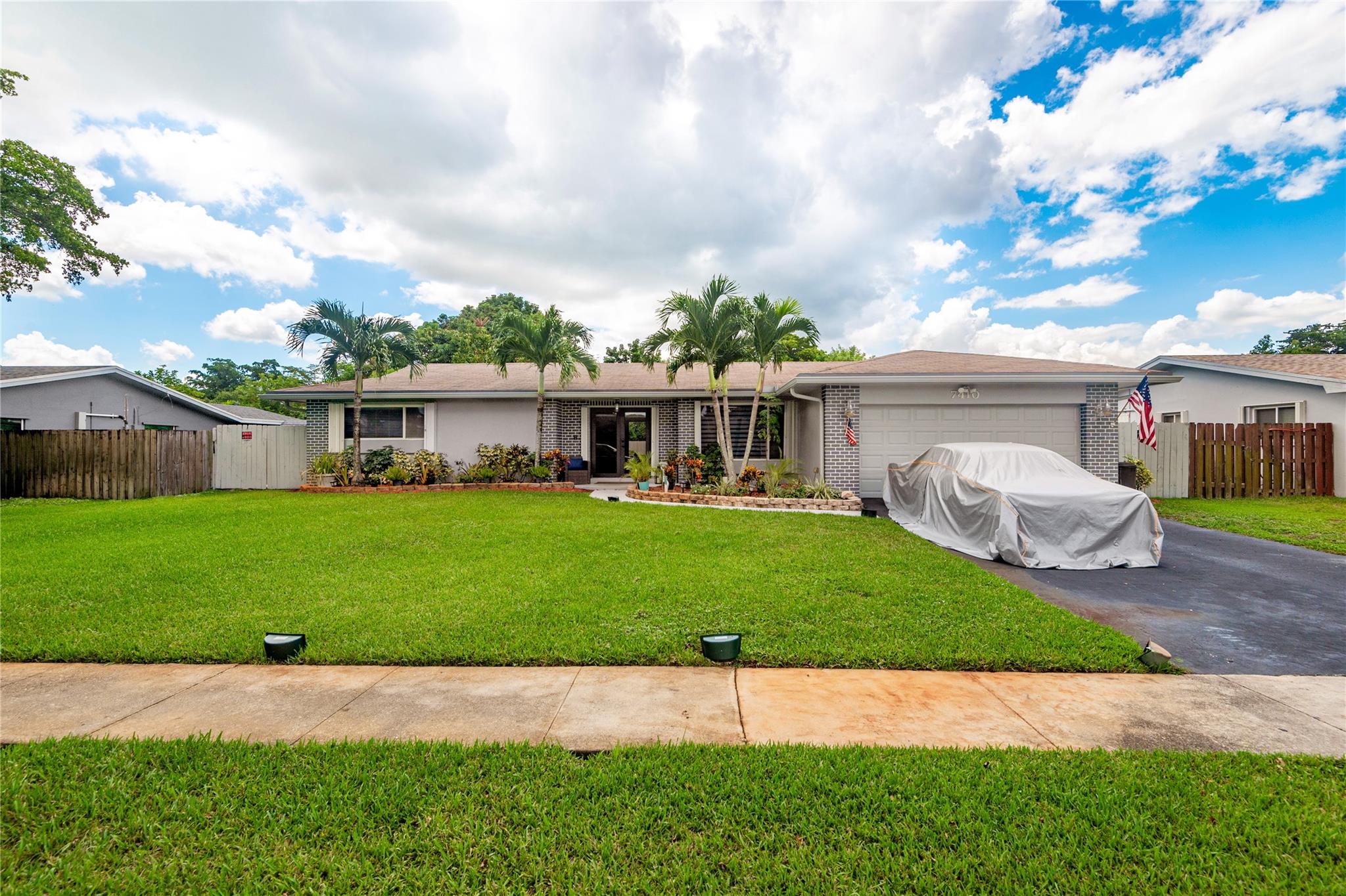 7410 NW 13th Ct