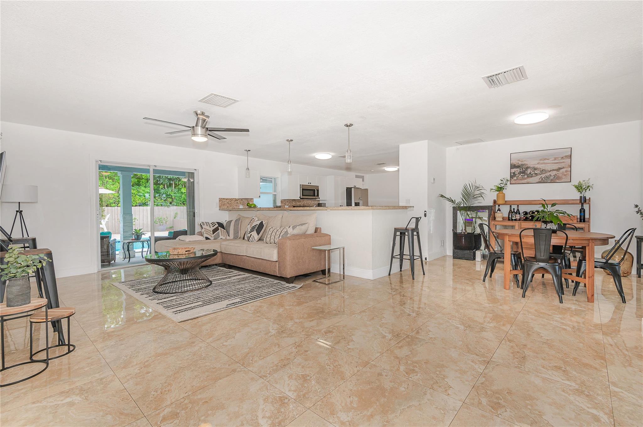 7410 NW 13th Ct