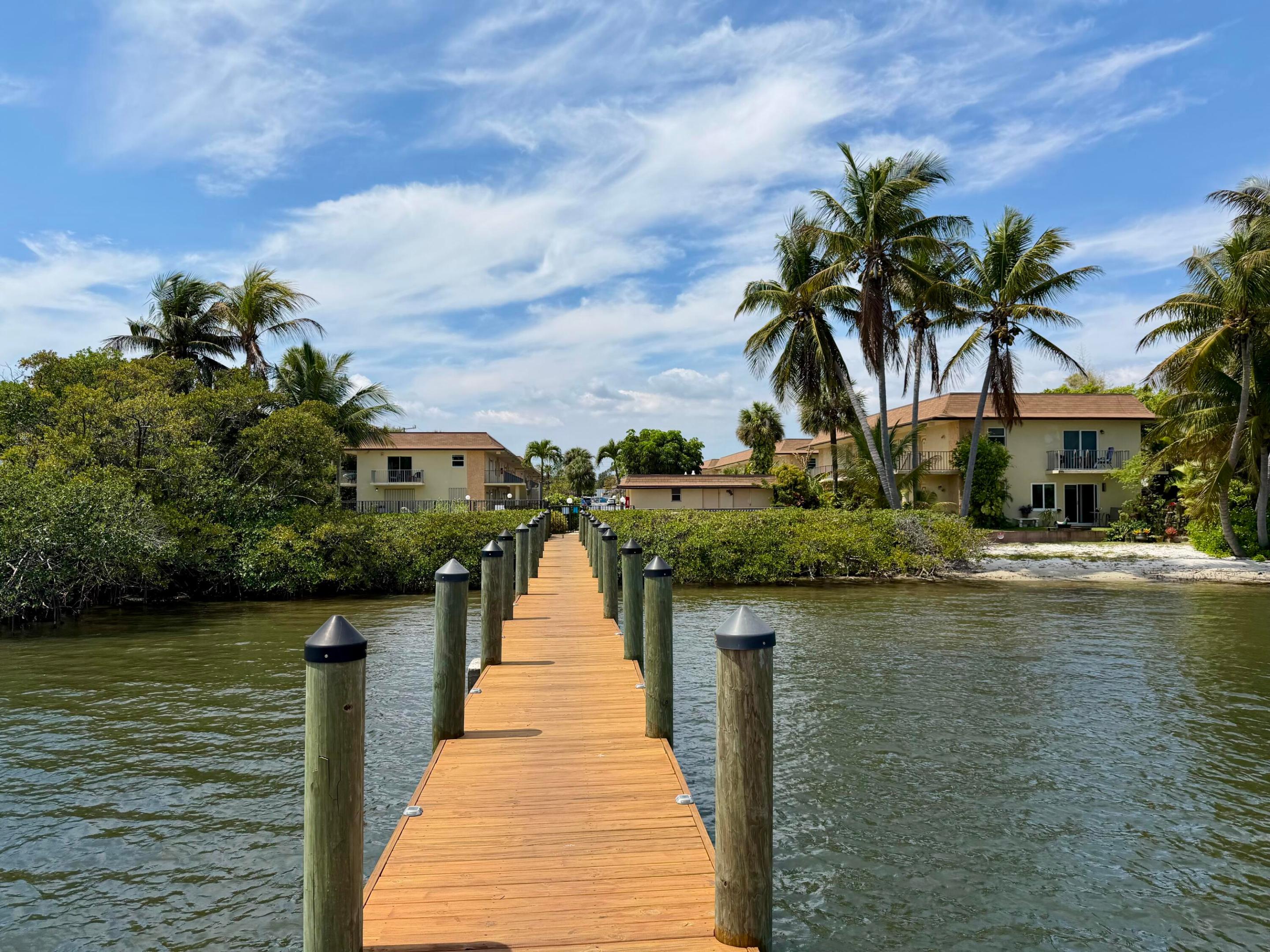 SHORE SIDE CONDO - Residential