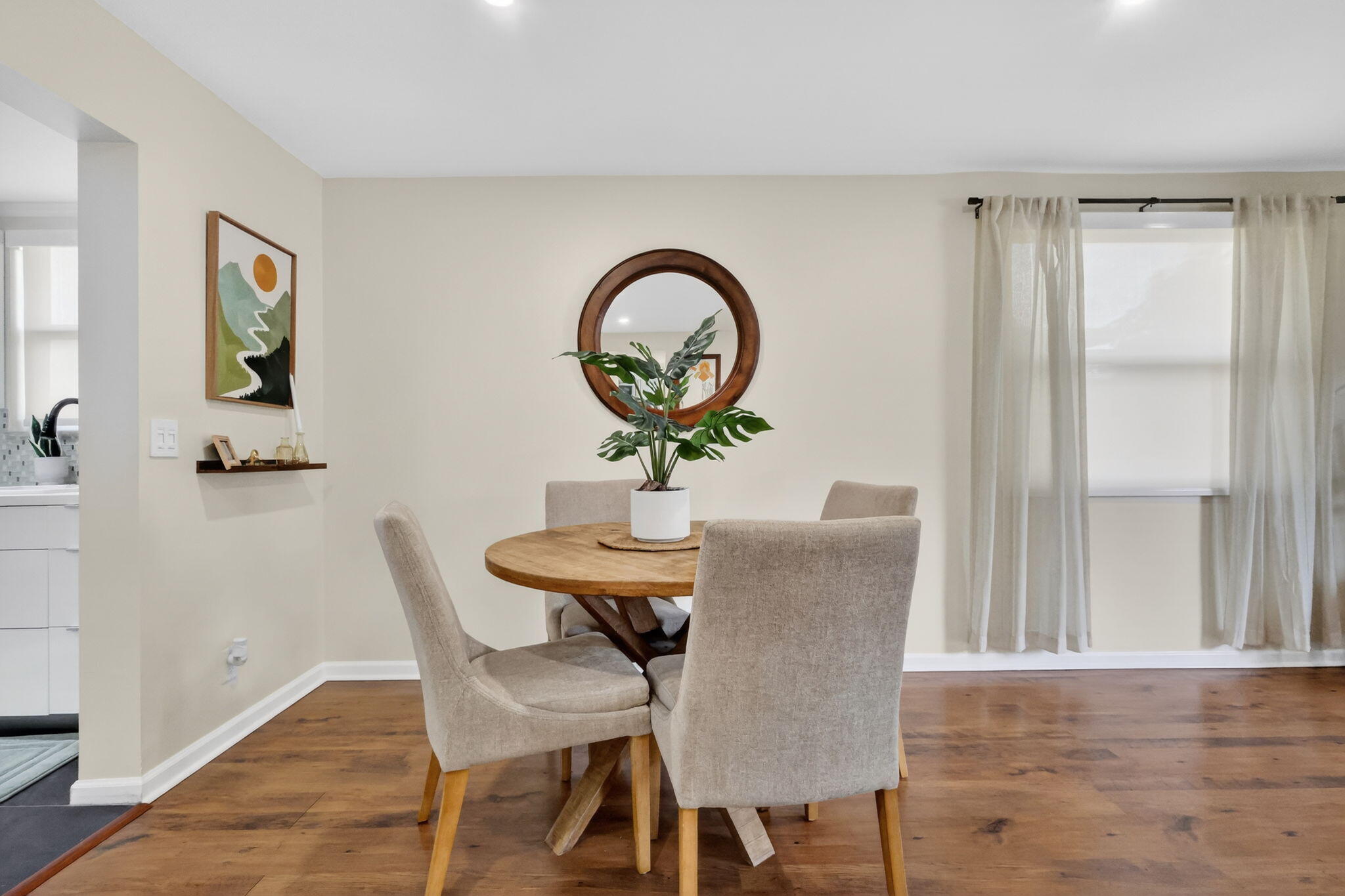 SHORE SIDE CONDO - Residential