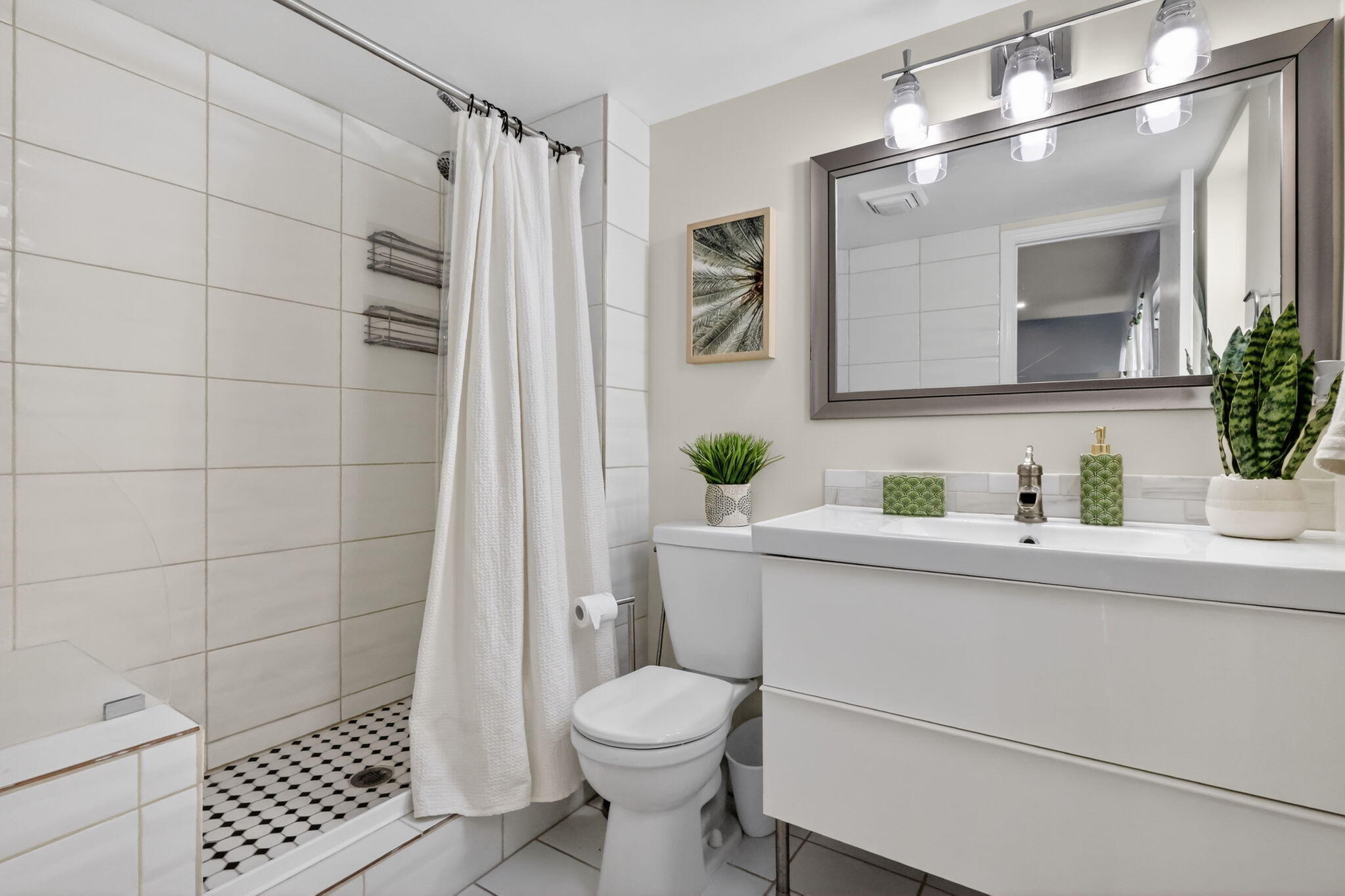 SHORE SIDE CONDO - Residential