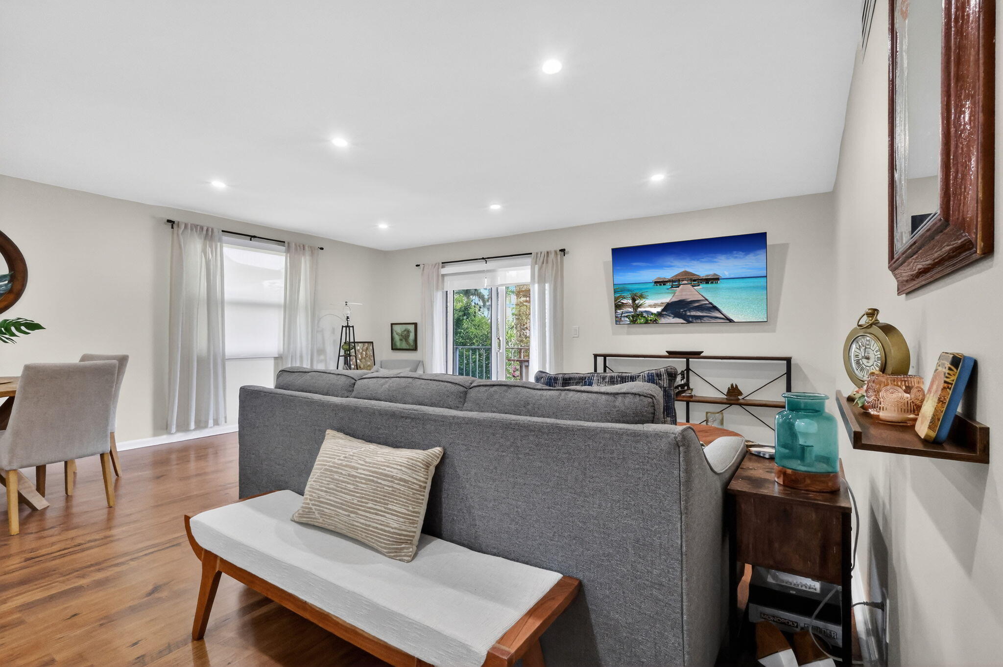 SHORE SIDE CONDO - Residential