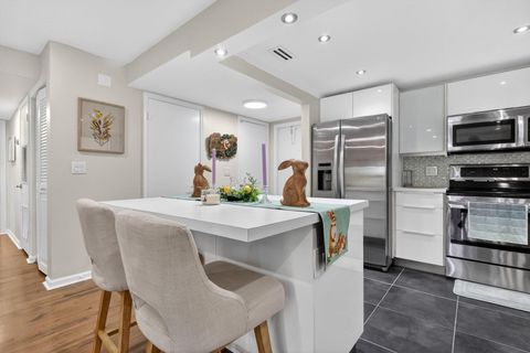 Photo of 720 N Dixie Highway #604, Lantana, FL 33462 (MLS # B26005255)