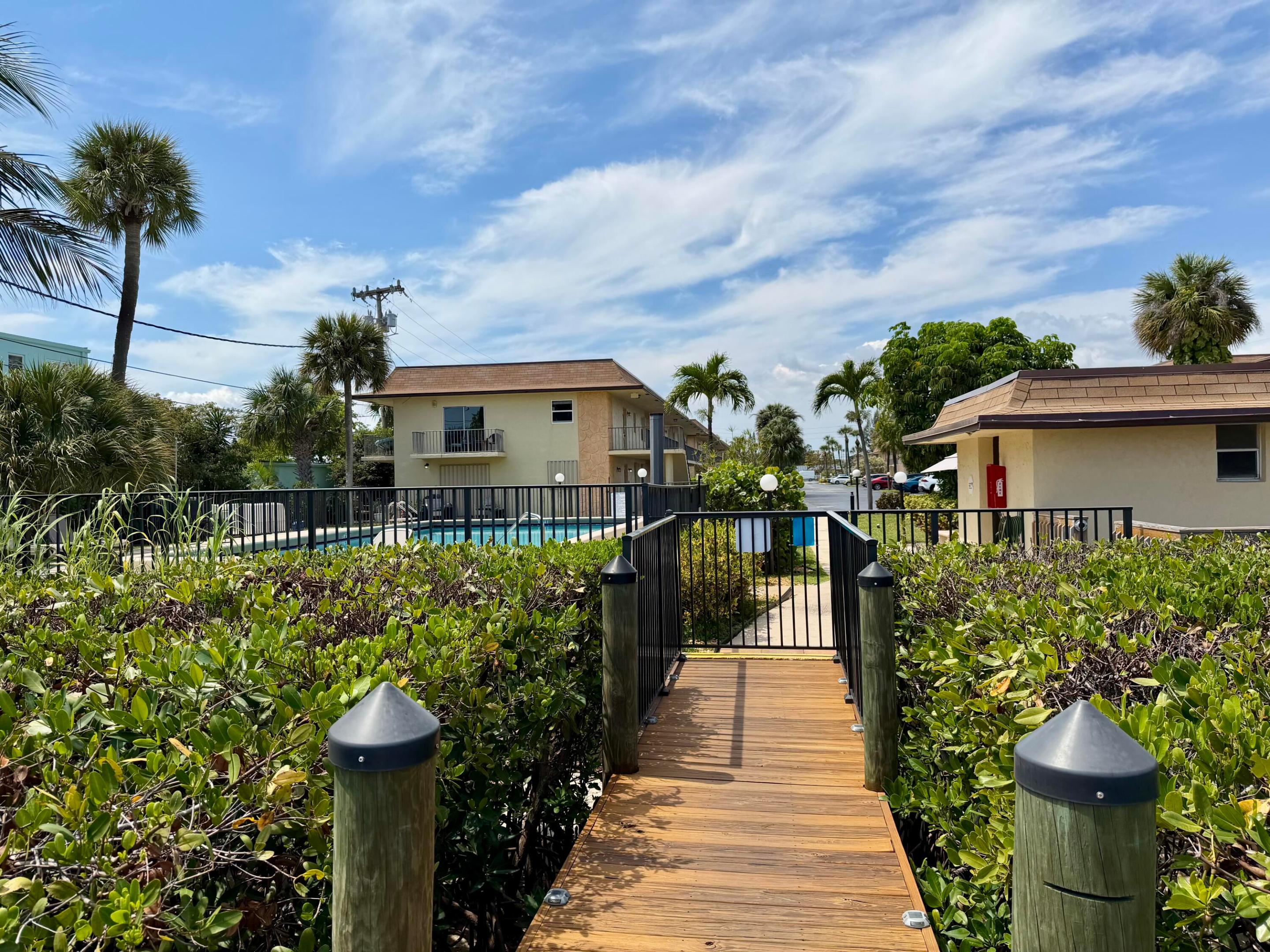 SHORE SIDE CONDO - Residential