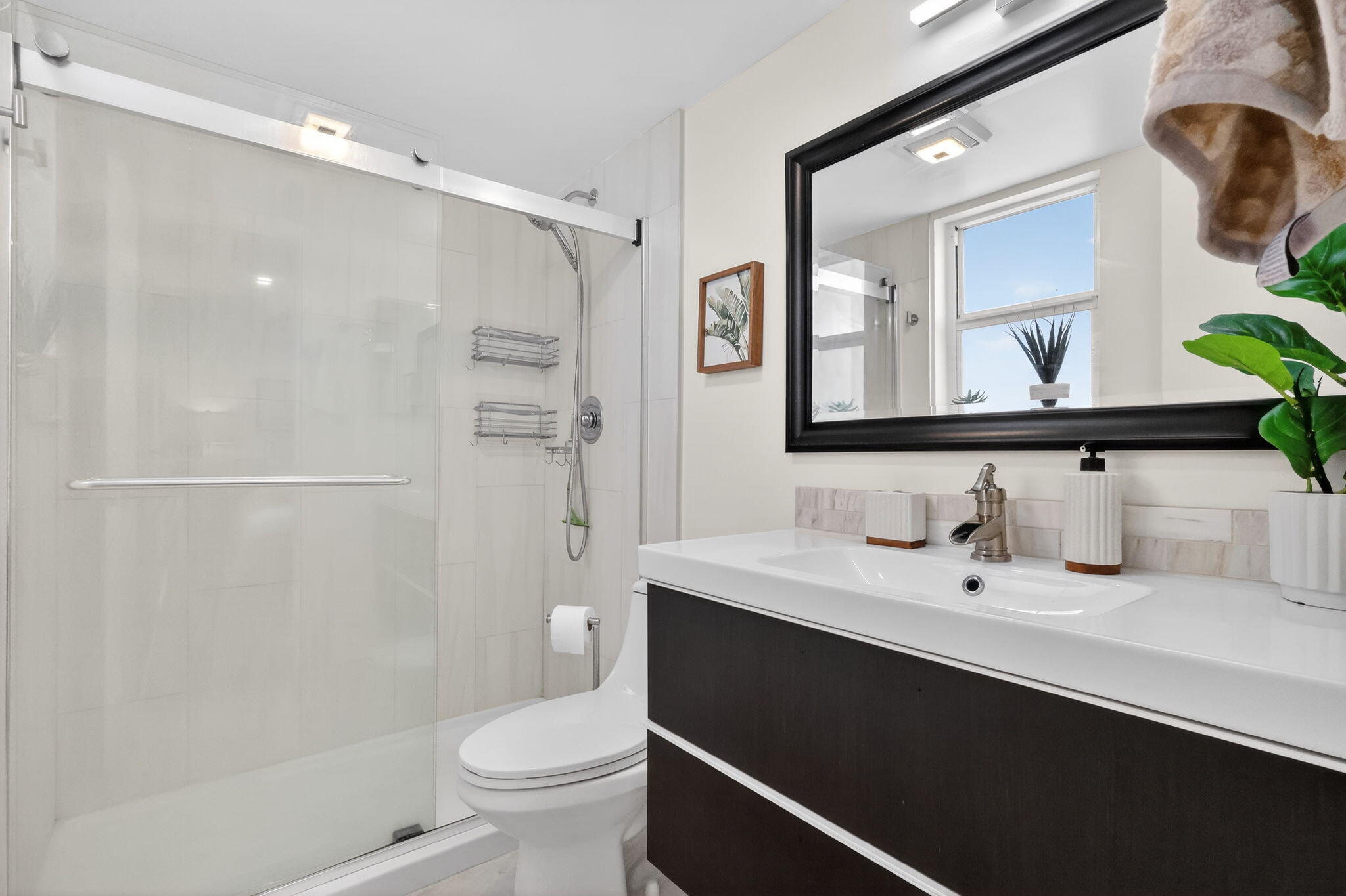 SHORE SIDE CONDO - Residential