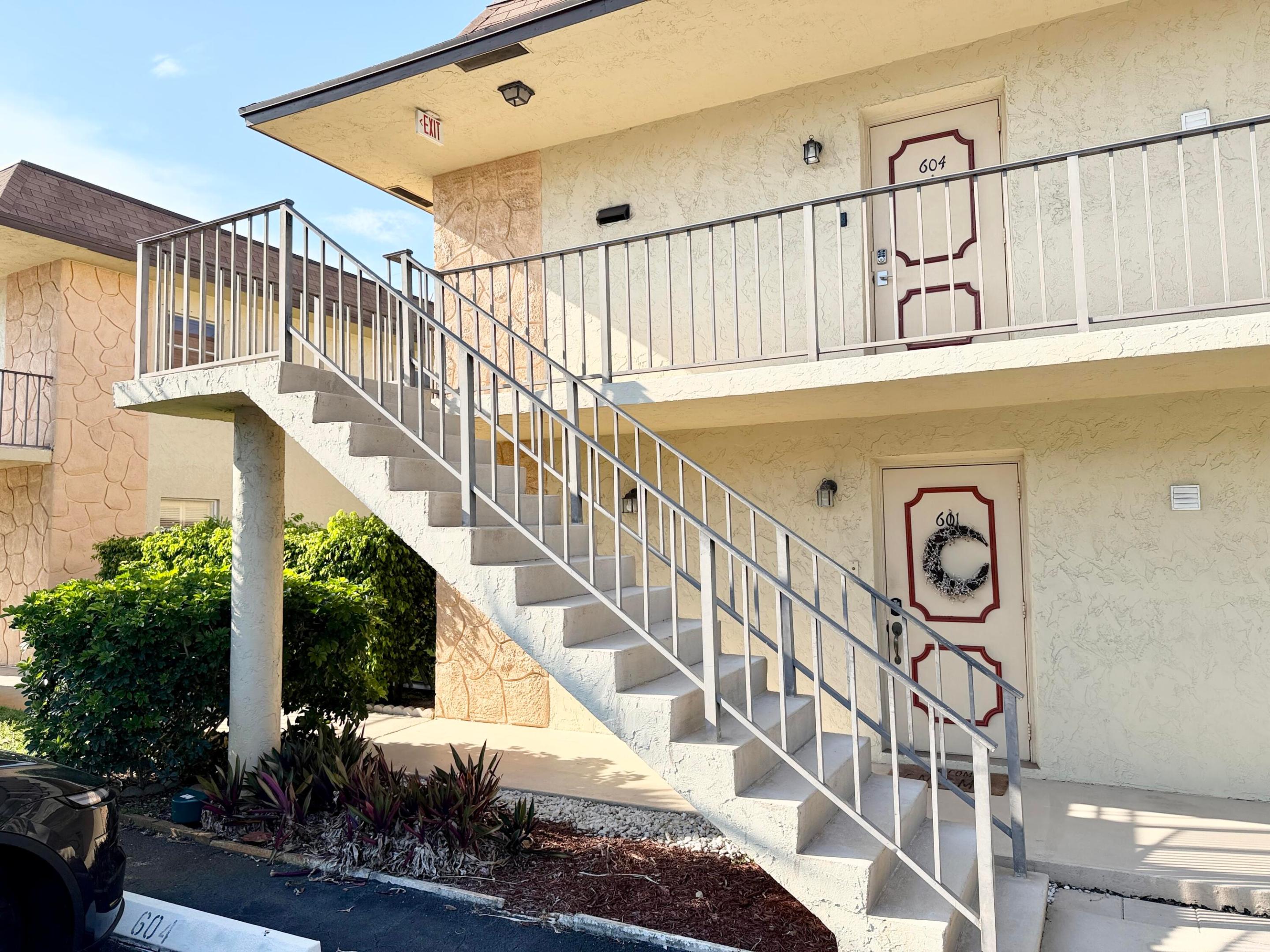 SHORE SIDE CONDO - Residential