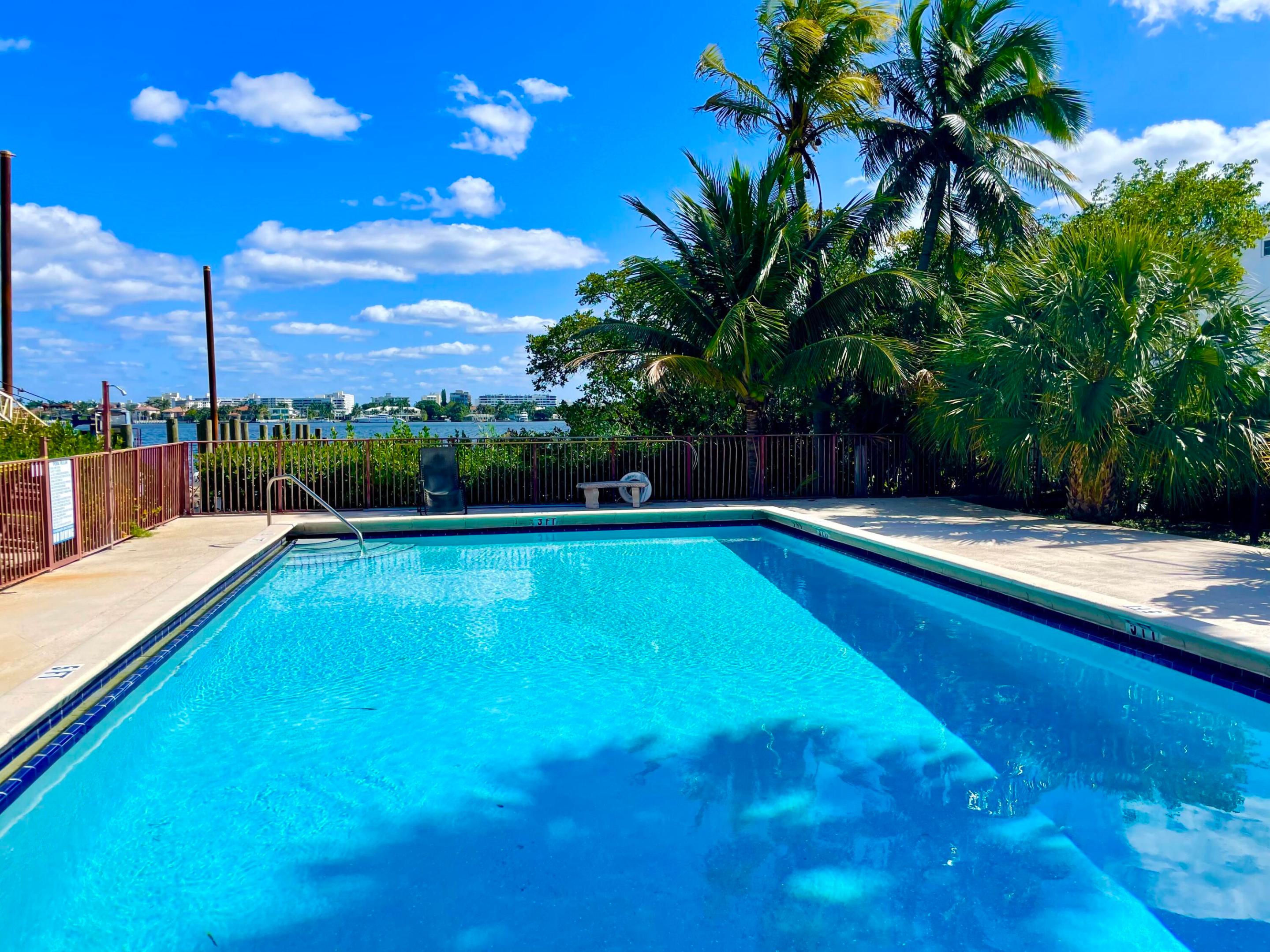 SHORE SIDE CONDO - Residential