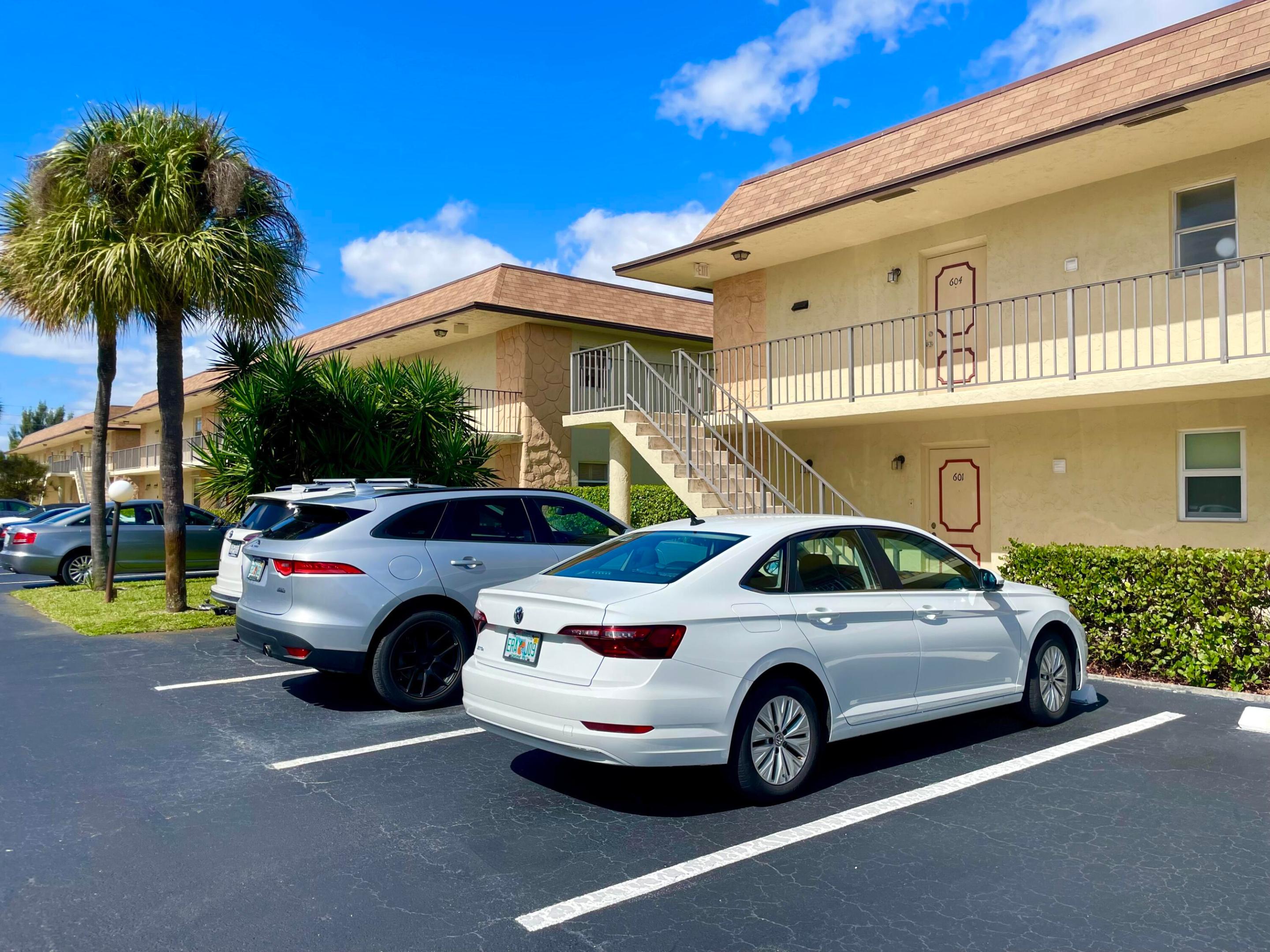 SHORE SIDE CONDO - Residential